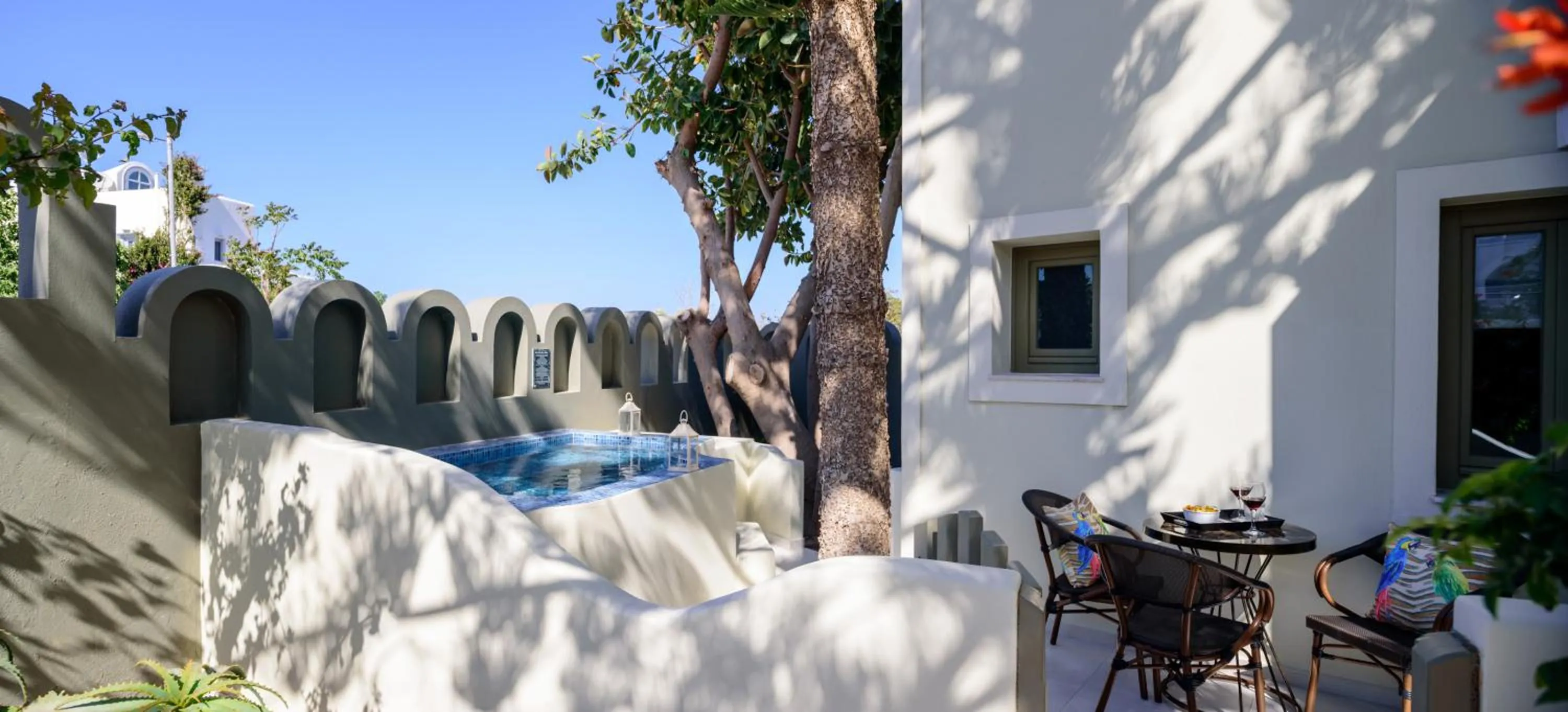 Hot Tub in Zephyros Hotel