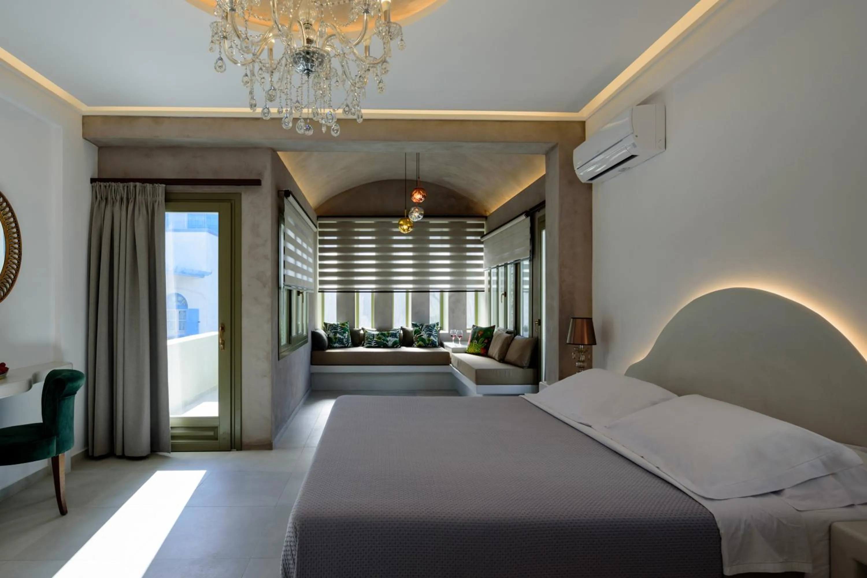 Bed in Zephyros Hotel