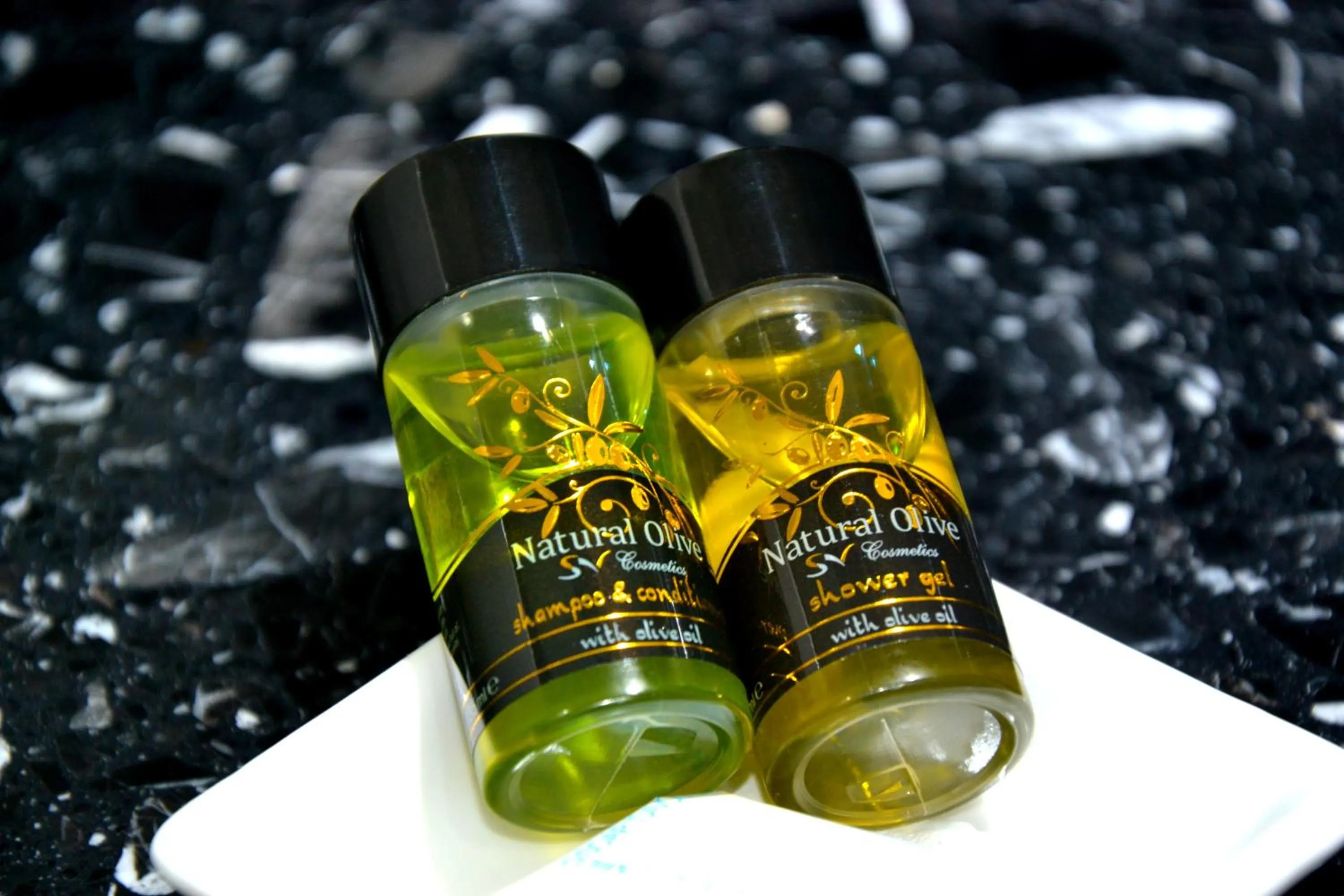 Toilet in Zephyros Hotel