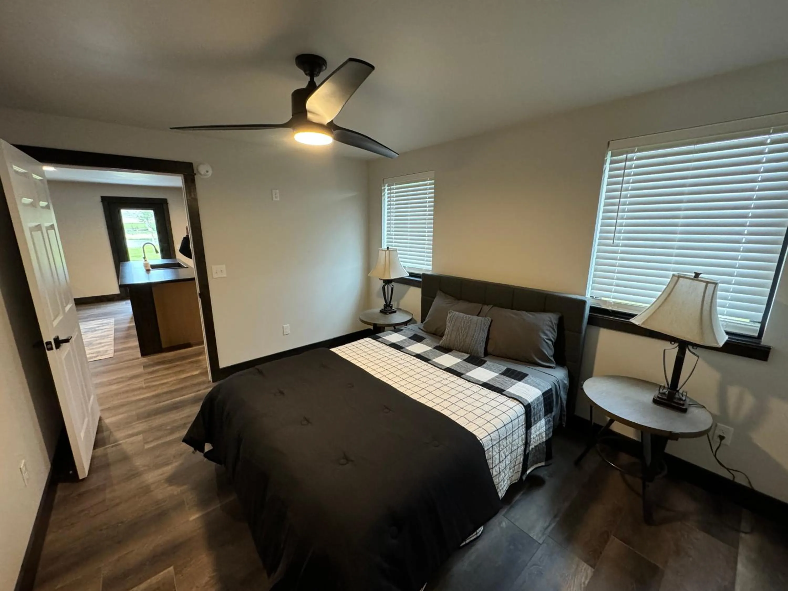 Bed in Sportsman Lodge Melrose MT