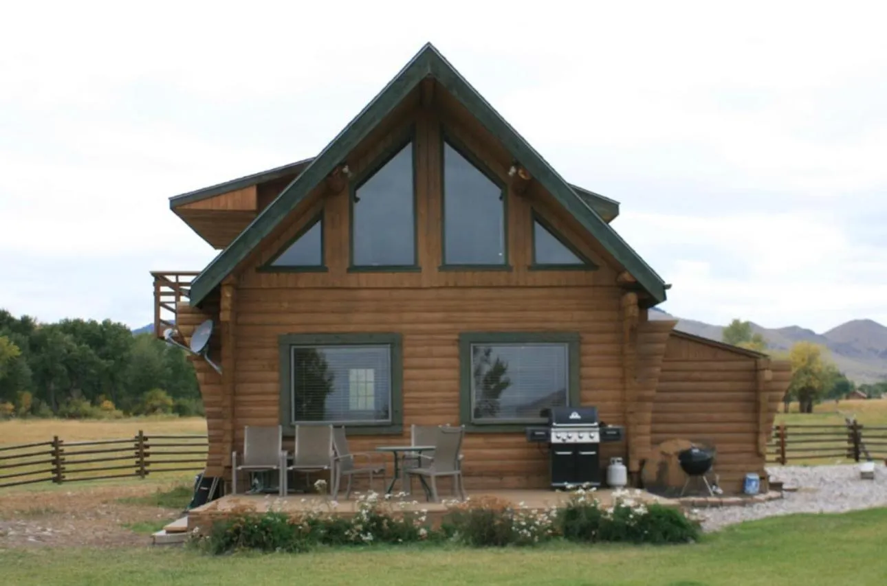 Sportsman Lodge Melrose MT