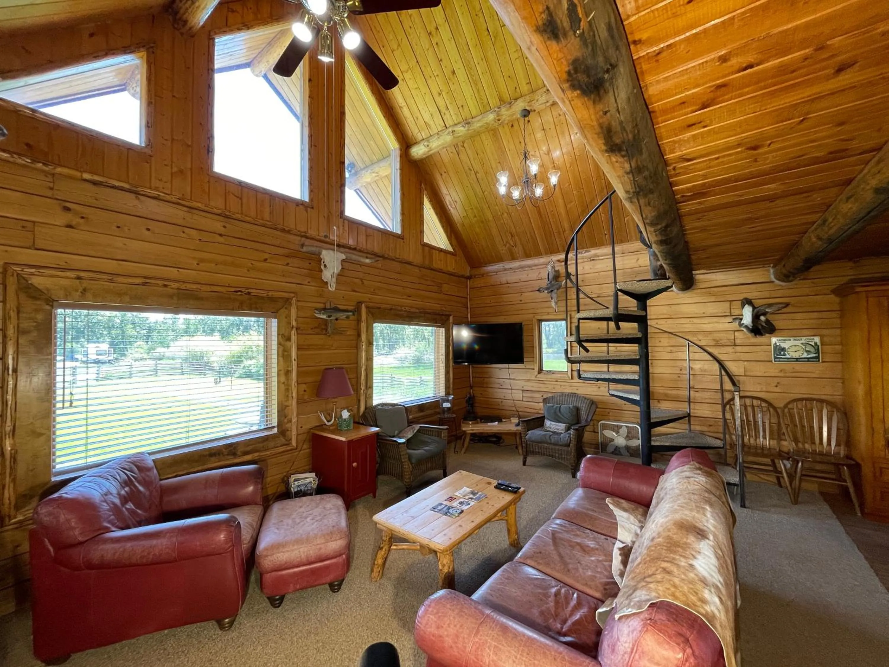 Sportsman Lodge Melrose MT