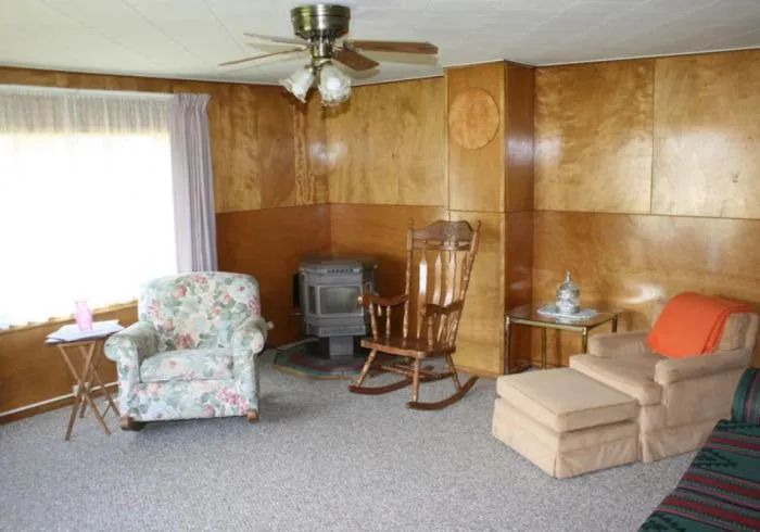 Sportsman Lodge Melrose MT