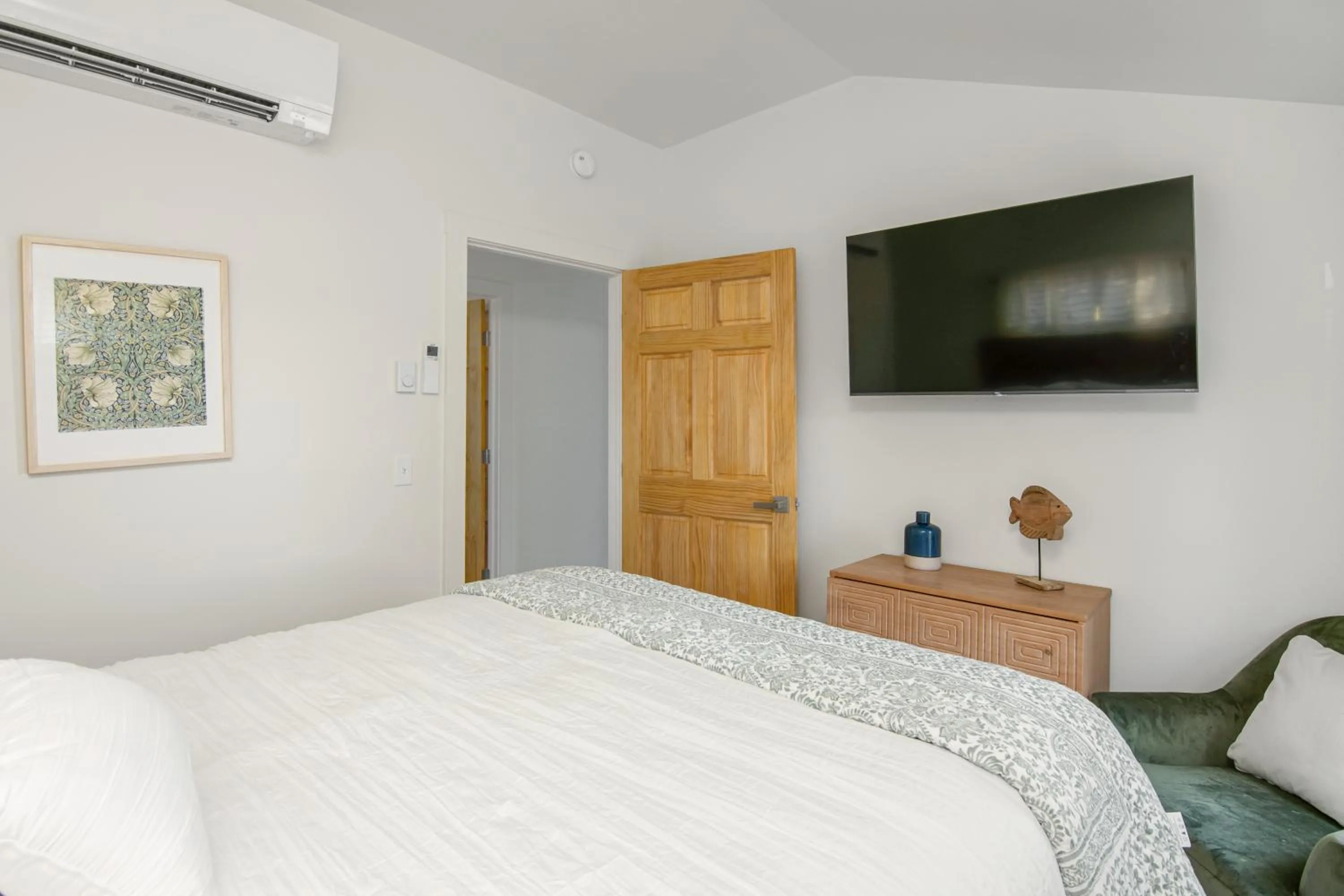 Bed in Lakeshore Vermont