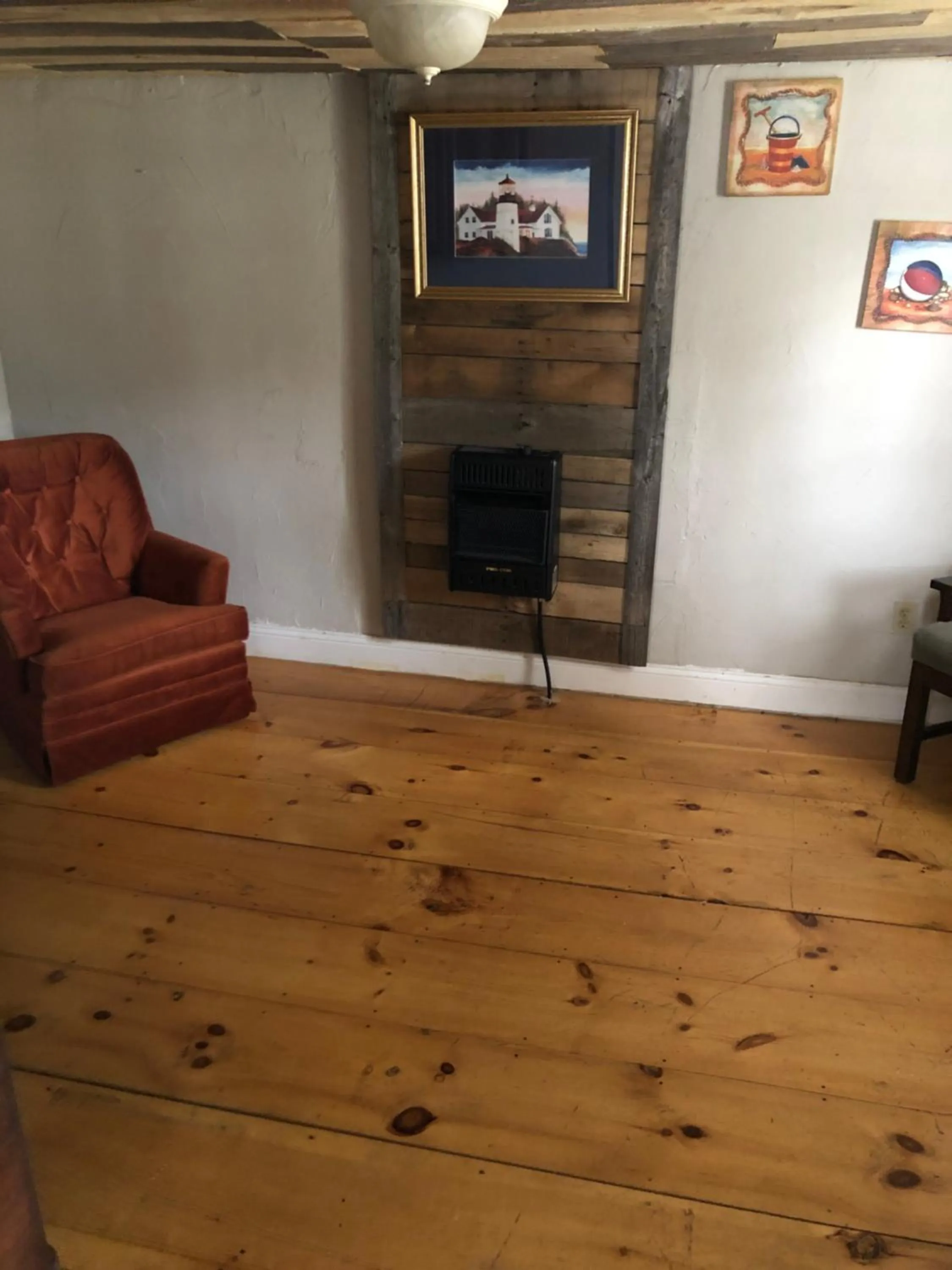 Seafarer Inn and Cottages