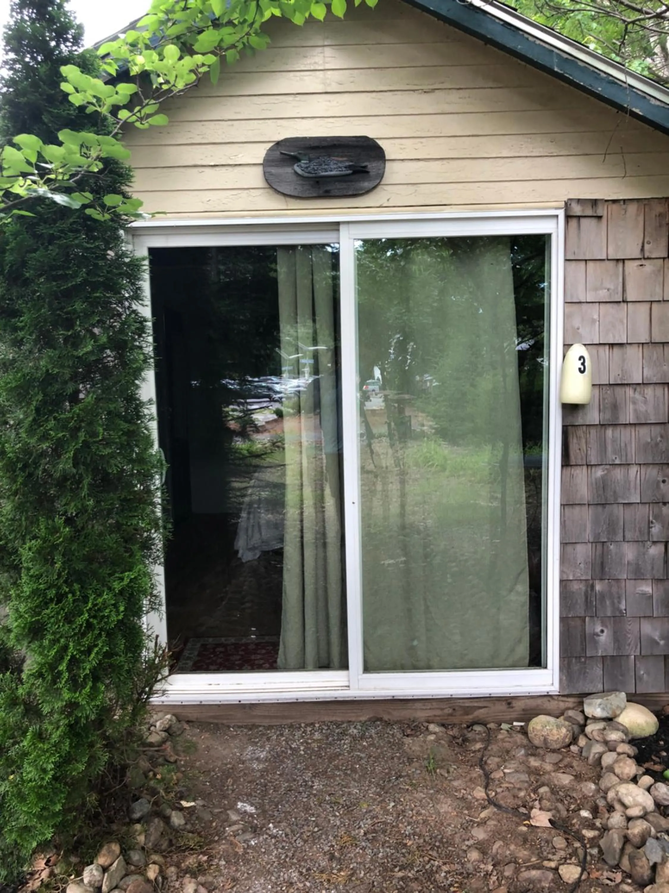 Facade/entrance in Seafarer Inn and Cottages
