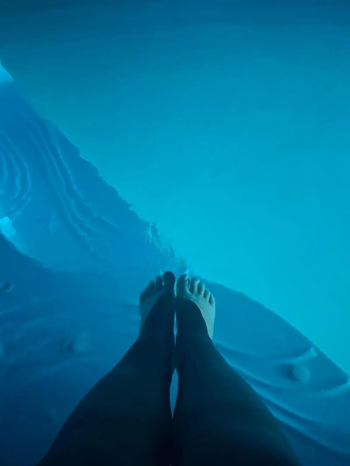 Swimming pool in Hotel Mirabeau