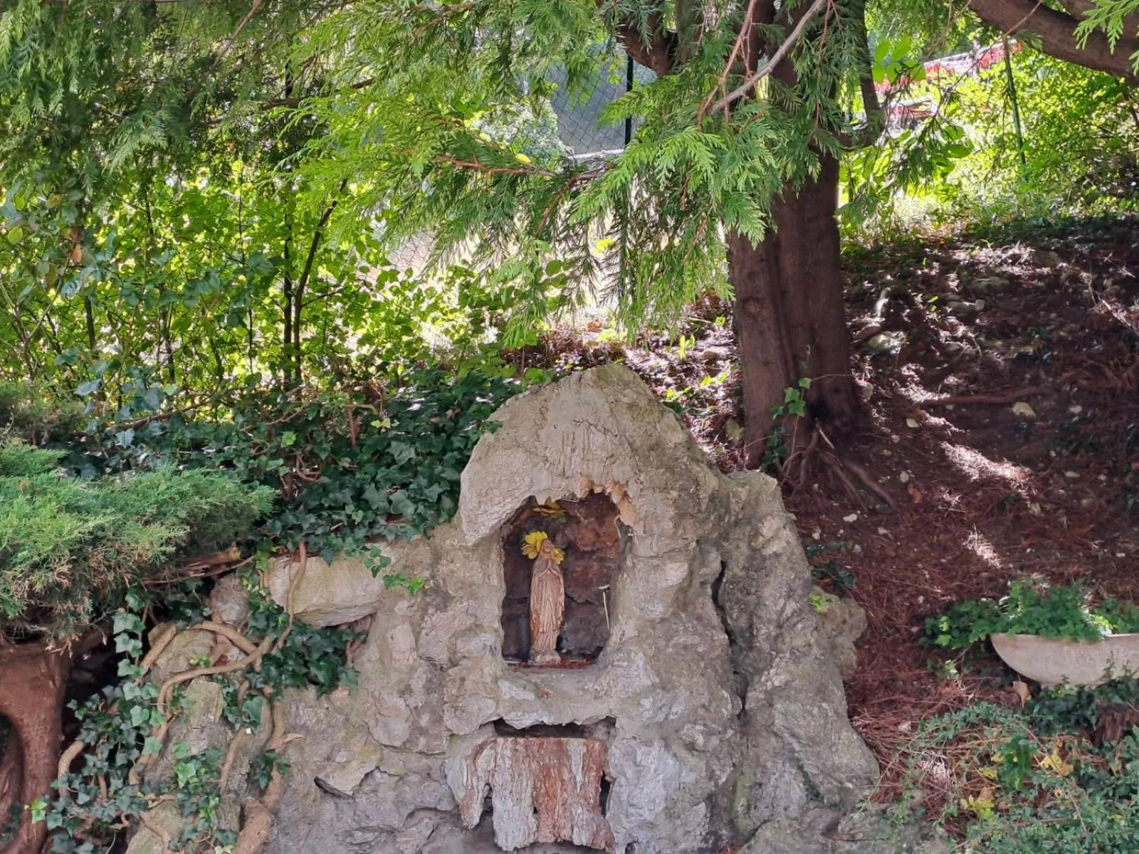 Garden in Hotel Mirabeau