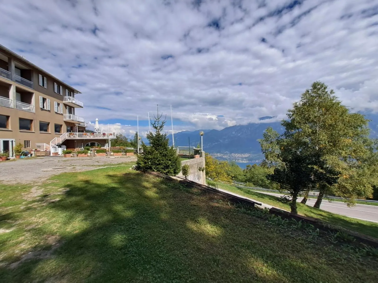 Garden in Hotel Mirabeau