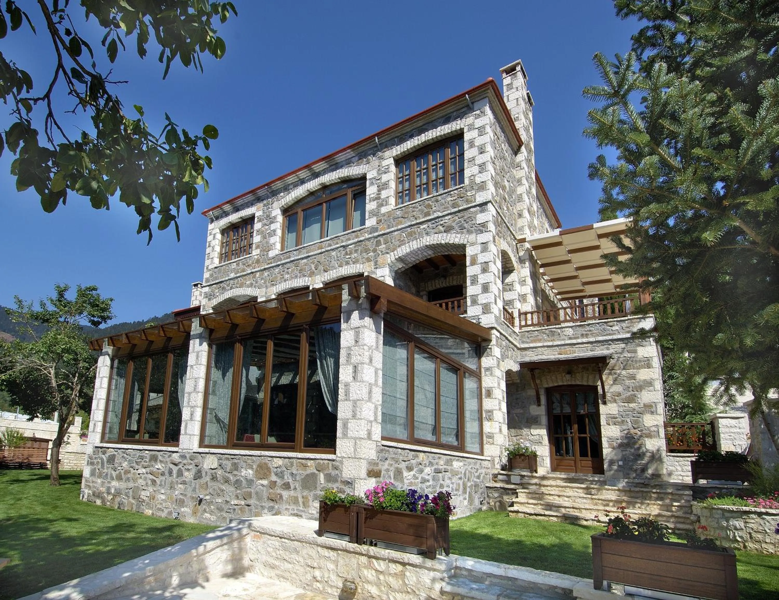 Emotions Country Resort