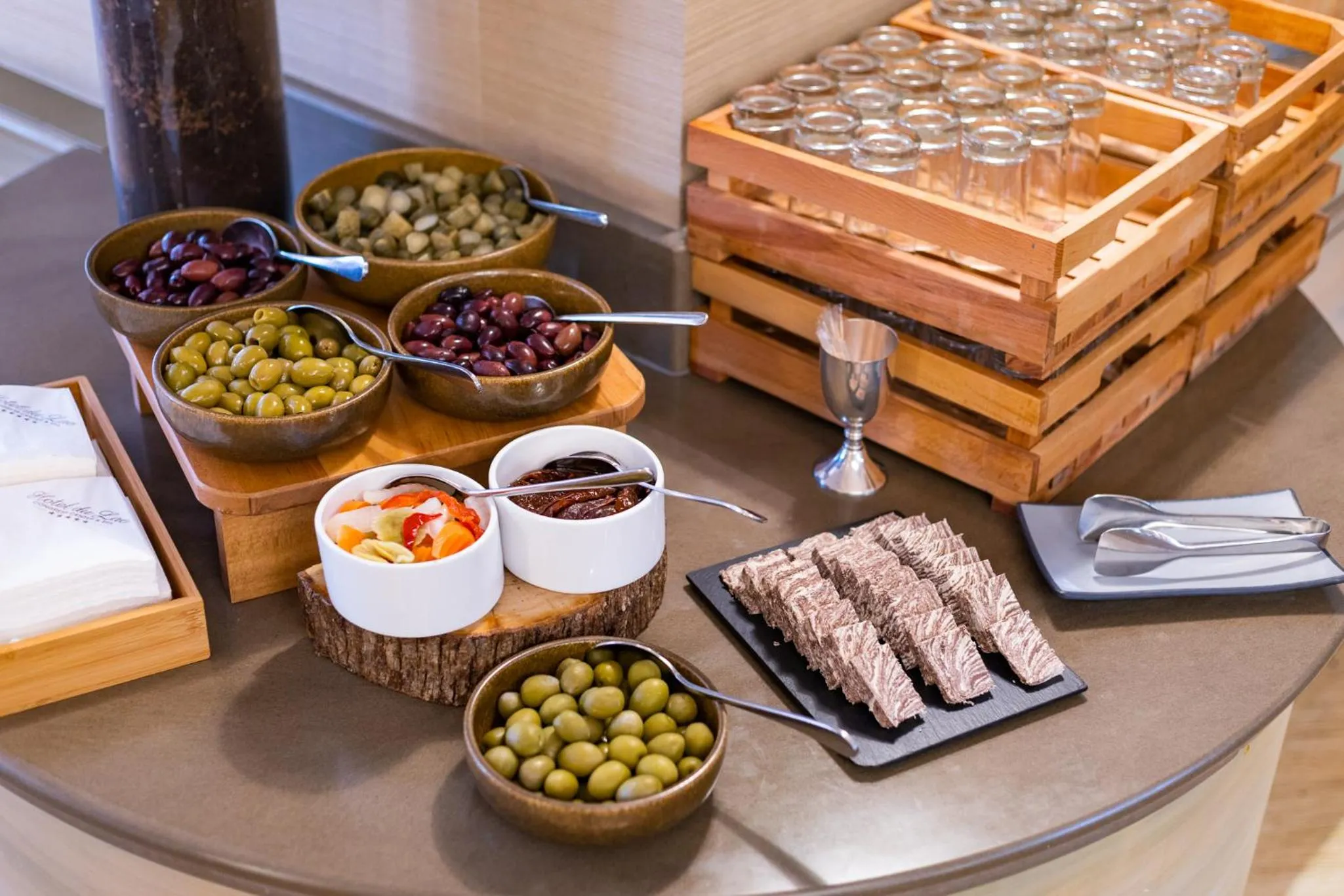 Breakfast in Hotel Du Lac Congress Center & Spa