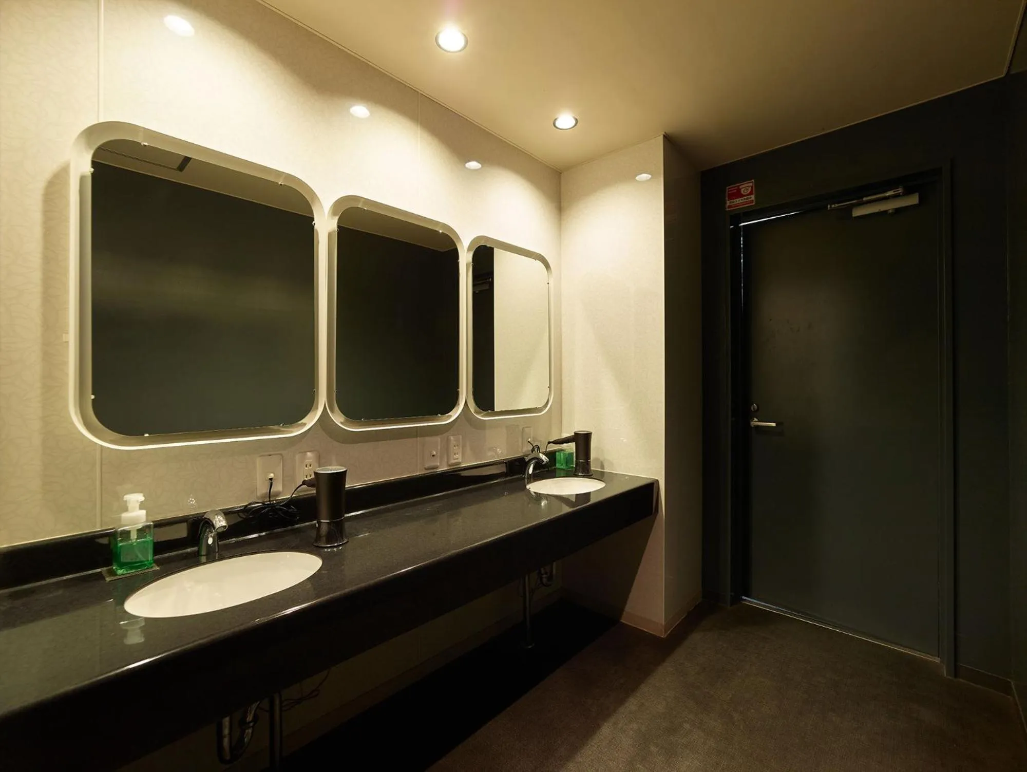 Area and facilities in Hotel Zipang