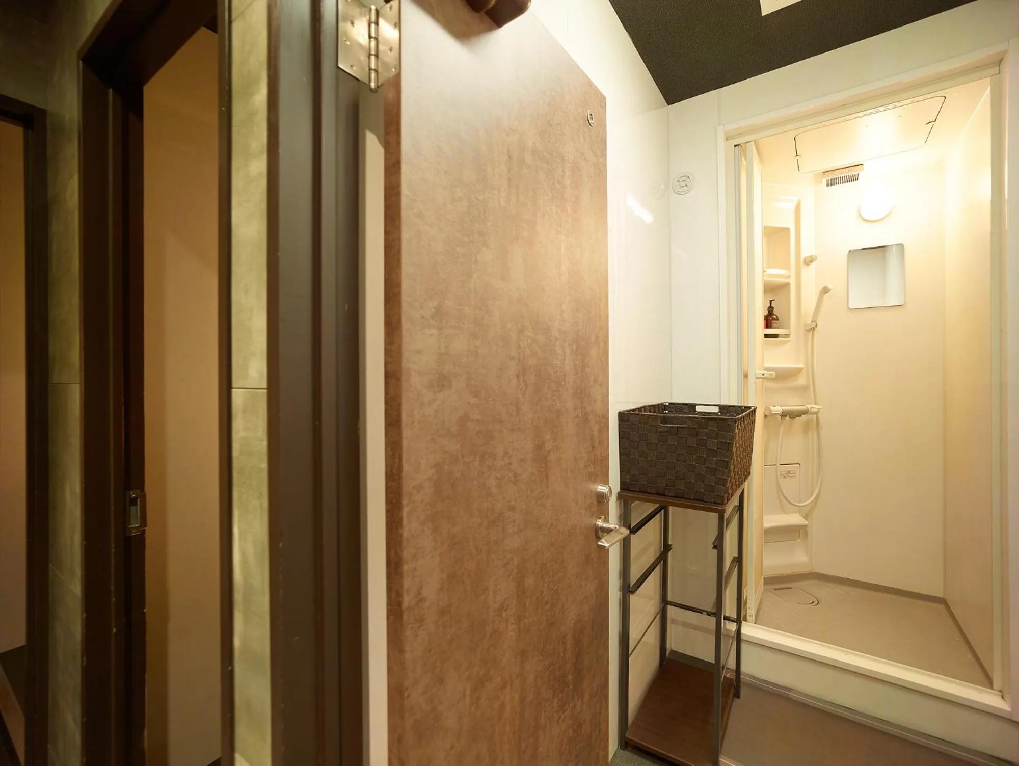 Shower in Hotel Zipang