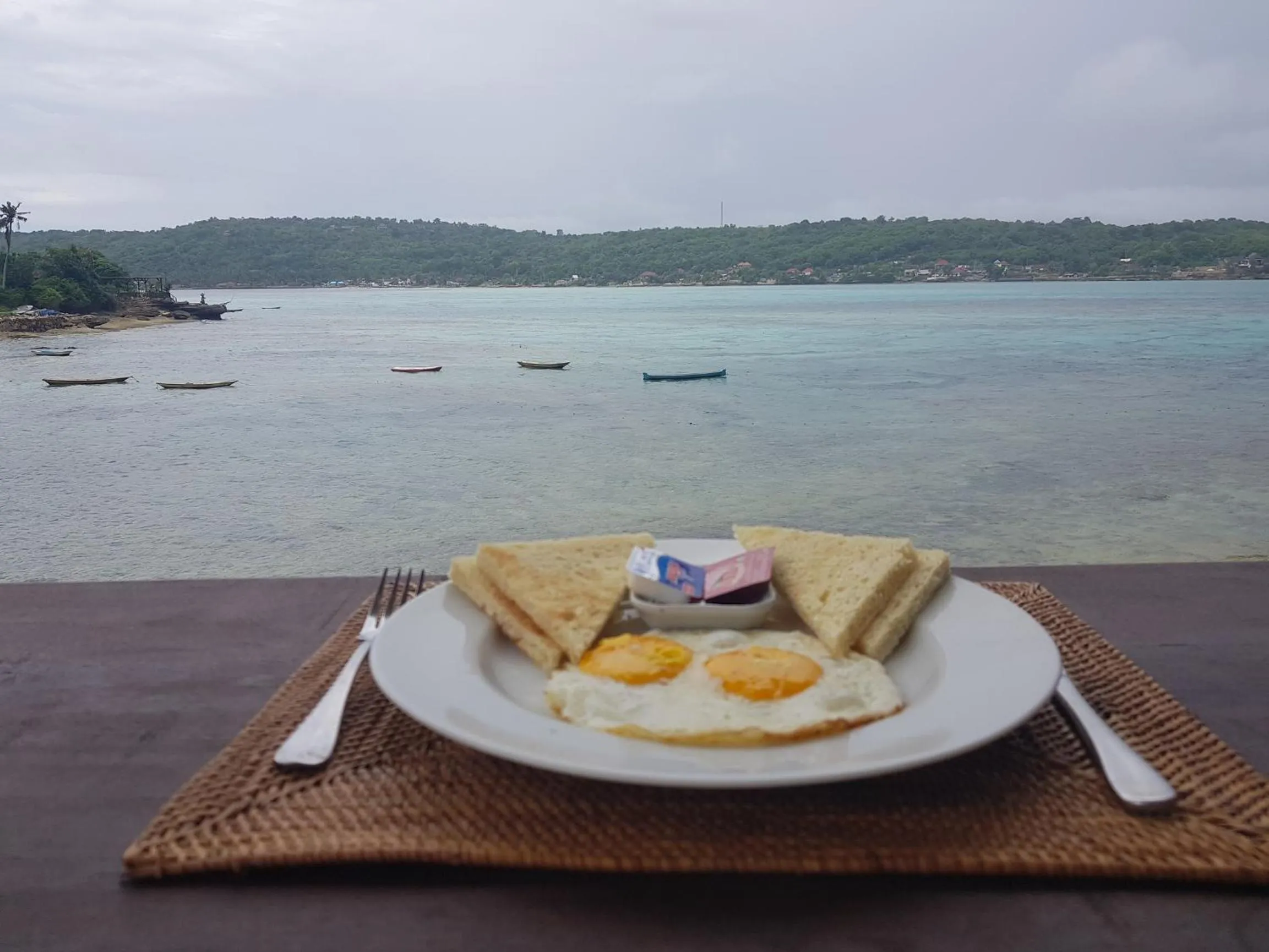 Continental breakfast in Dini D'Nusa Lembongan