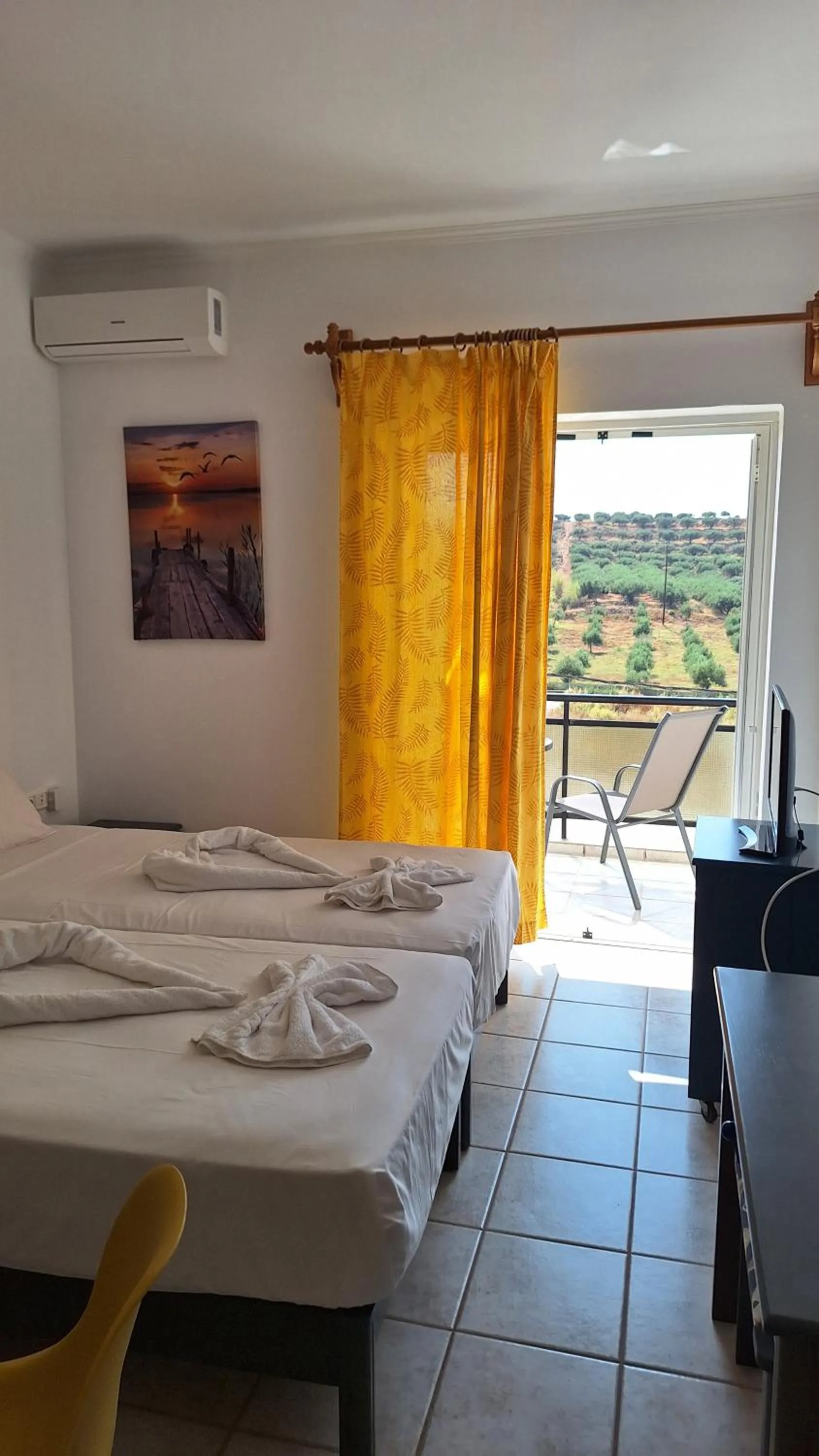 Bed in Kalliopi Studios - Apartments