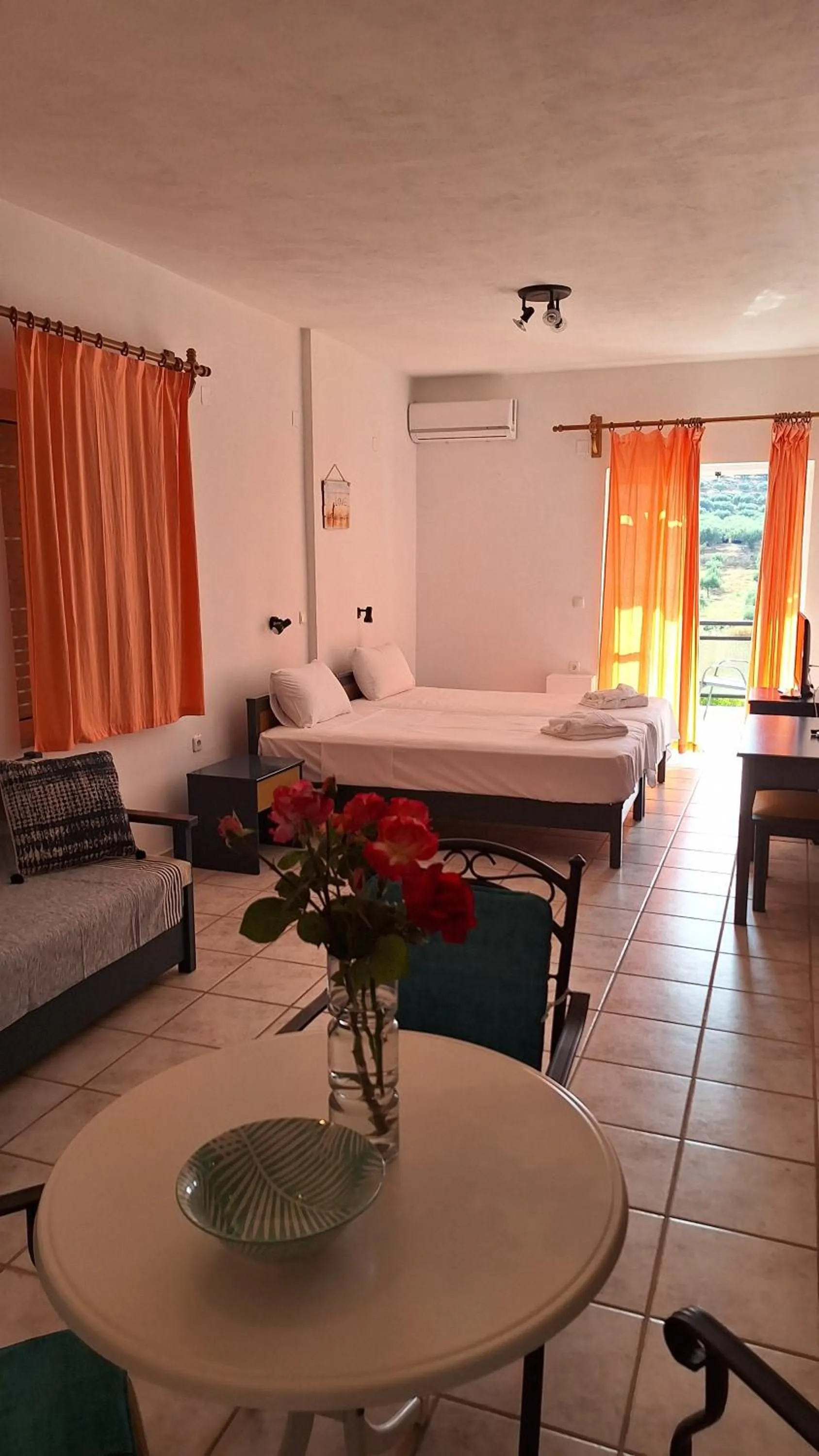 Bed in Kalliopi Studios - Apartments