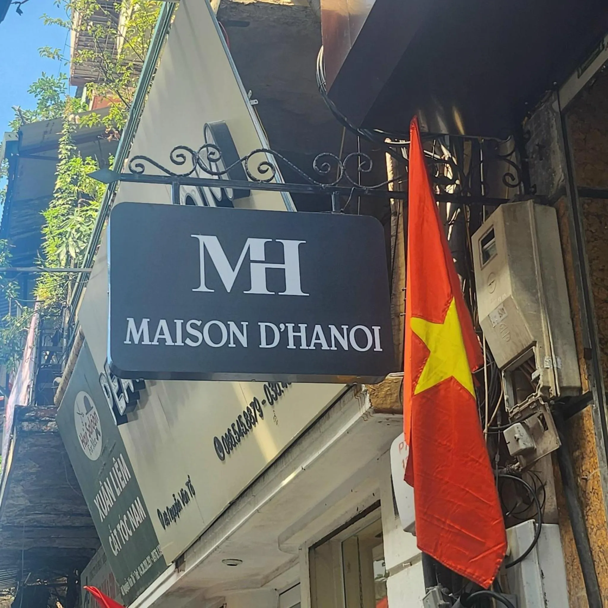 Property building in Maison d'Hanoi Hotel