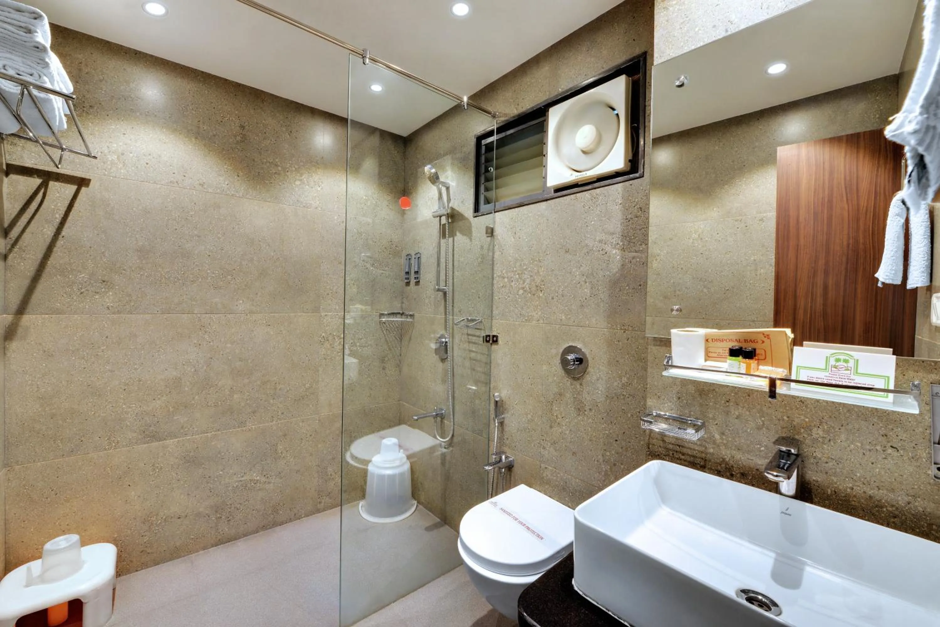 Bathroom in Chacha Inn The Garden Retreat