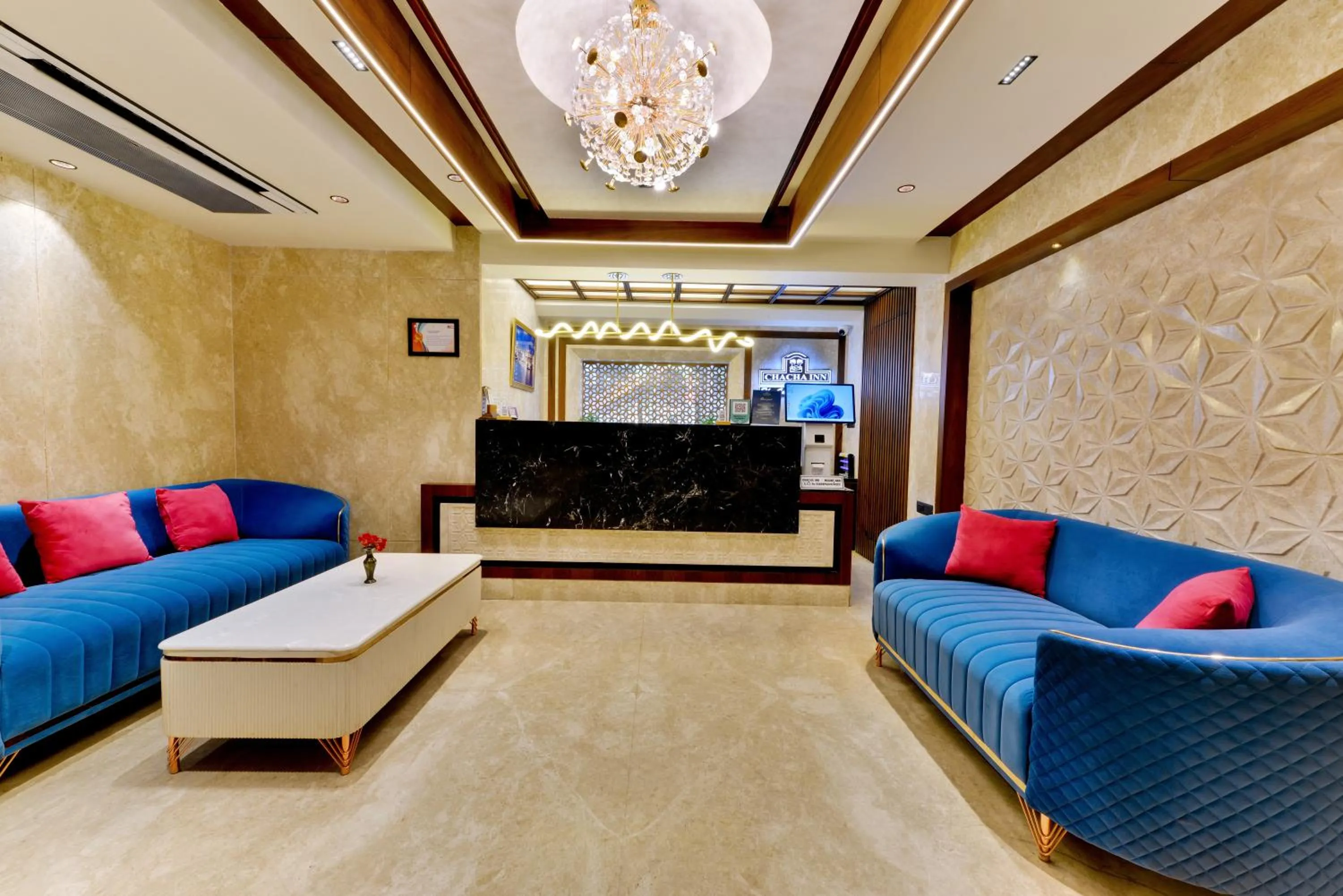 Lobby or reception in Chacha Inn The Garden Retreat