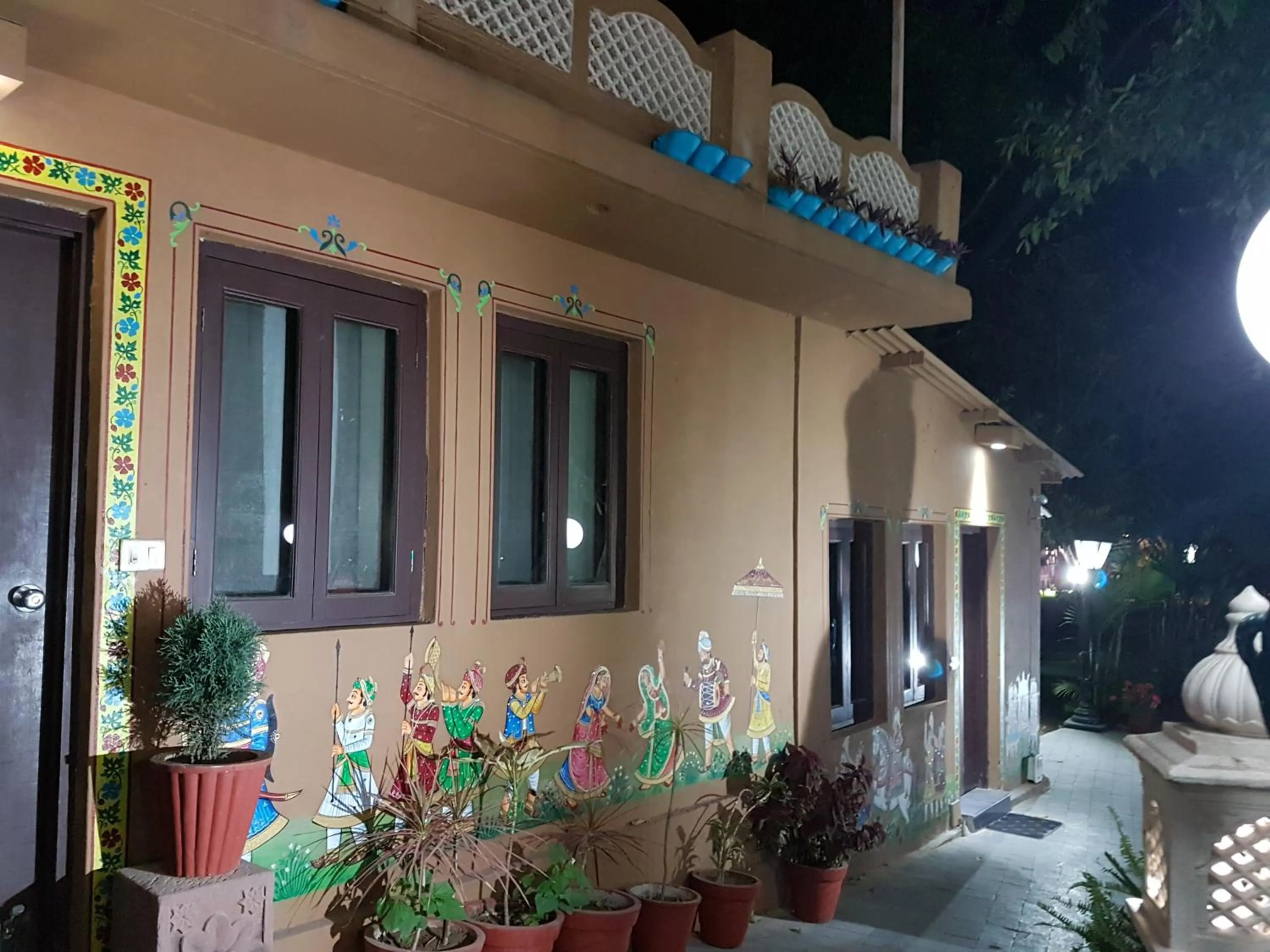 Chacha Inn The Garden Retreat