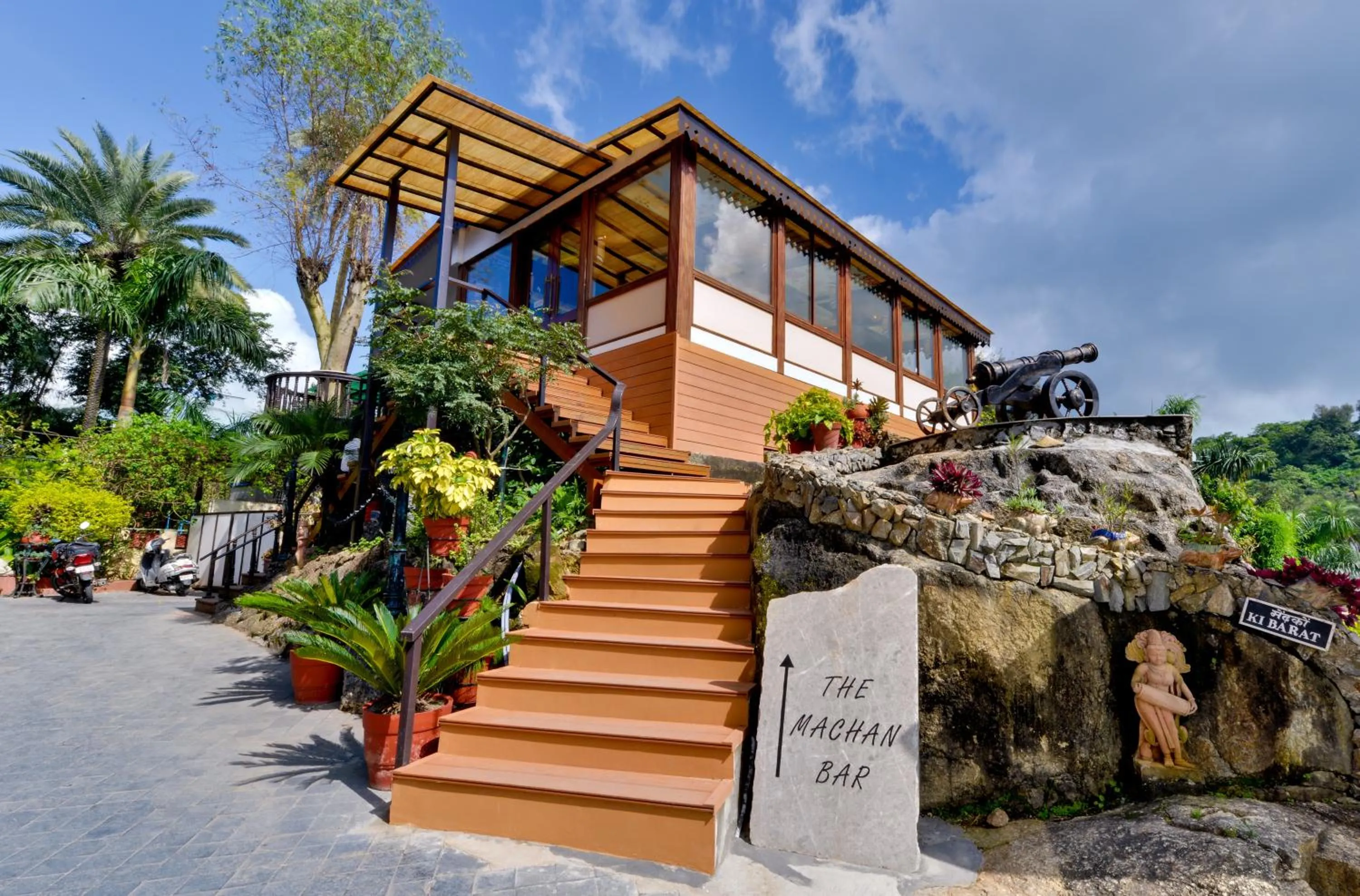 Chacha Inn The Garden Retreat