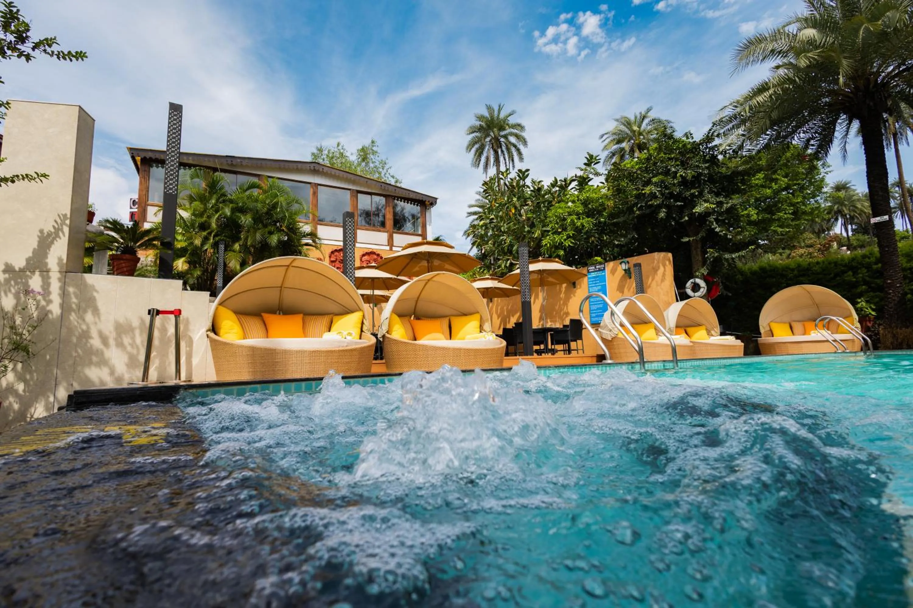 Swimming pool in Chacha Inn The Garden Retreat