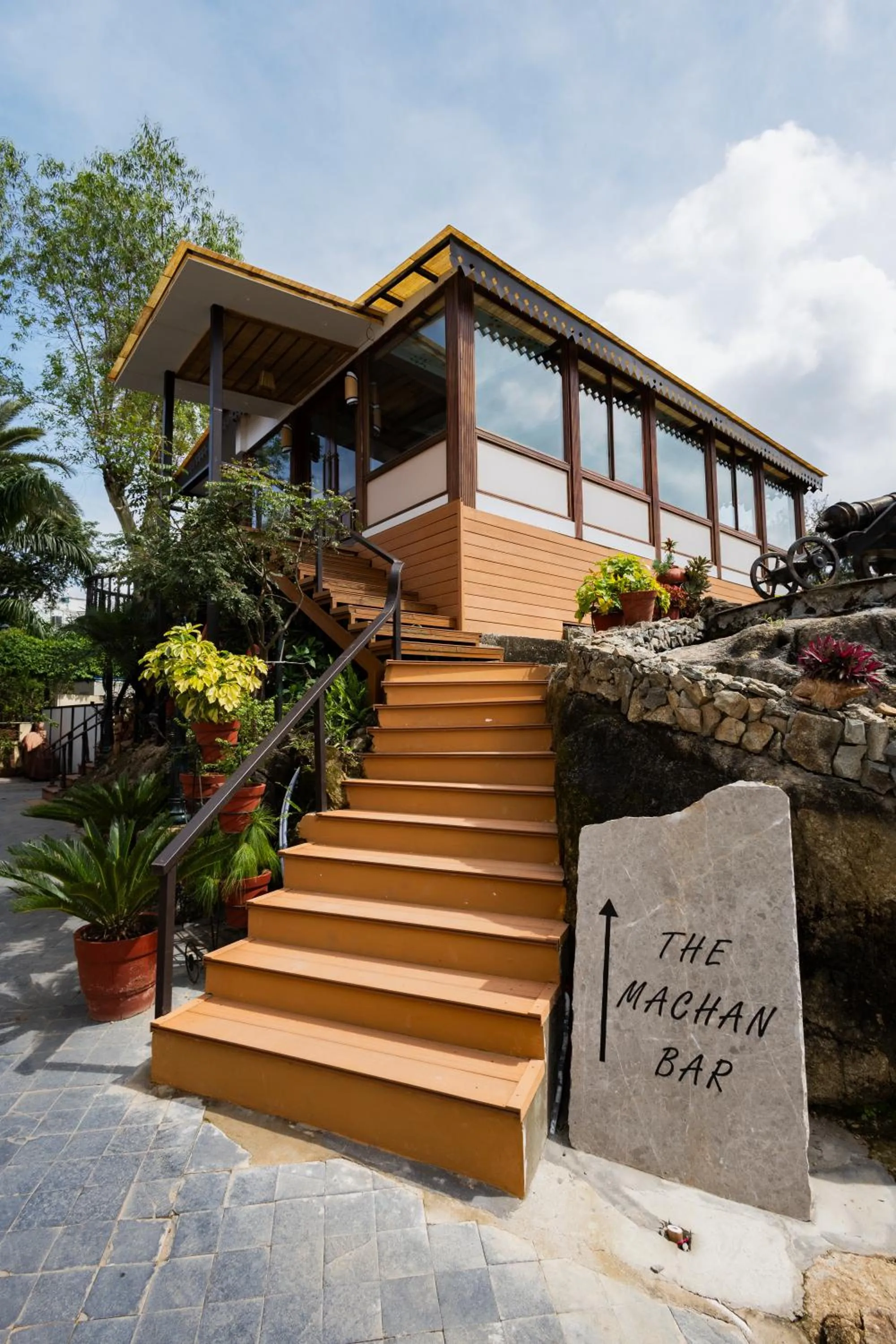 Lounge or bar in Chacha Inn The Garden Retreat