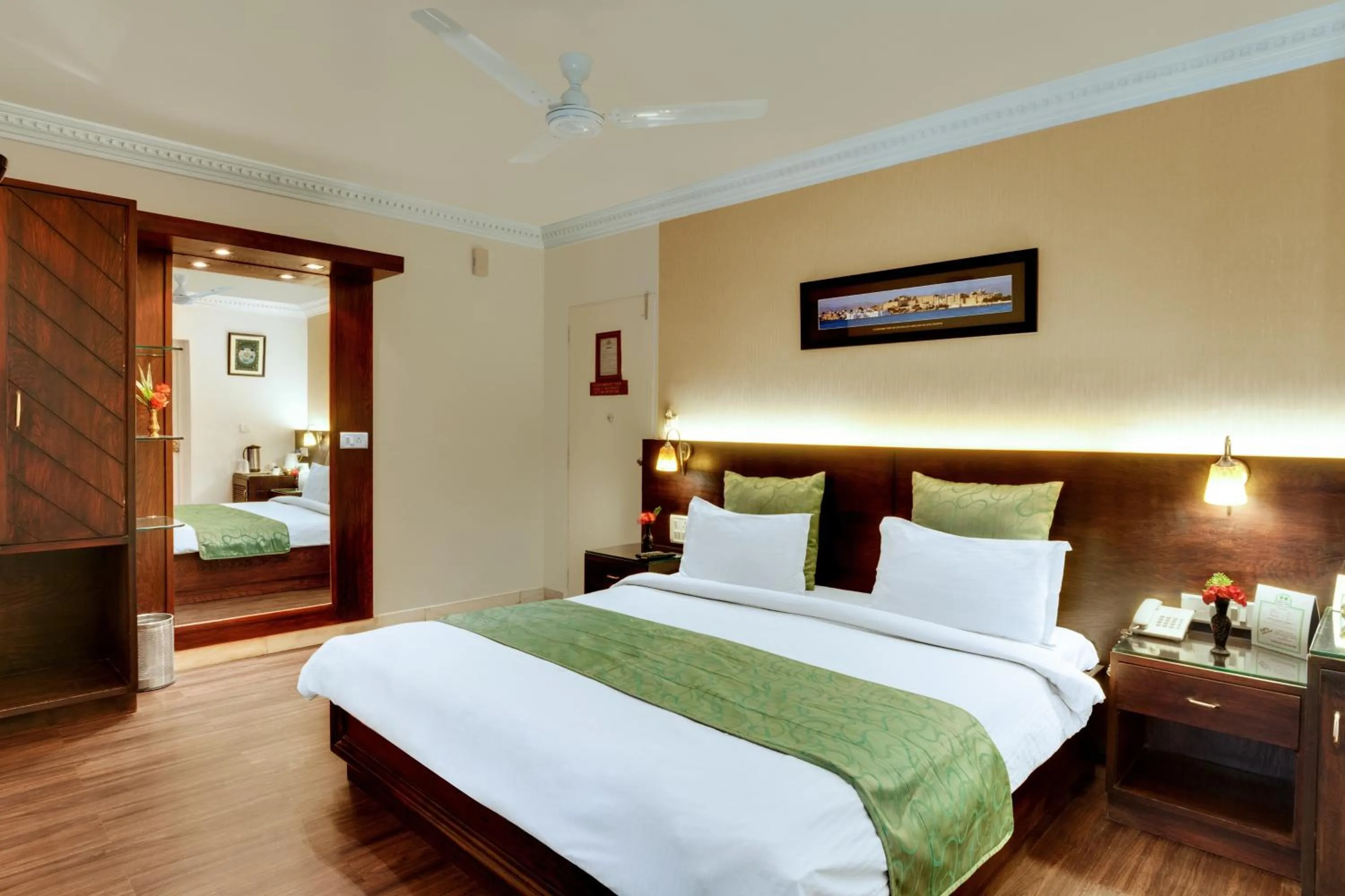 Photo of the whole room, Bed in Chacha Inn The Garden Retreat