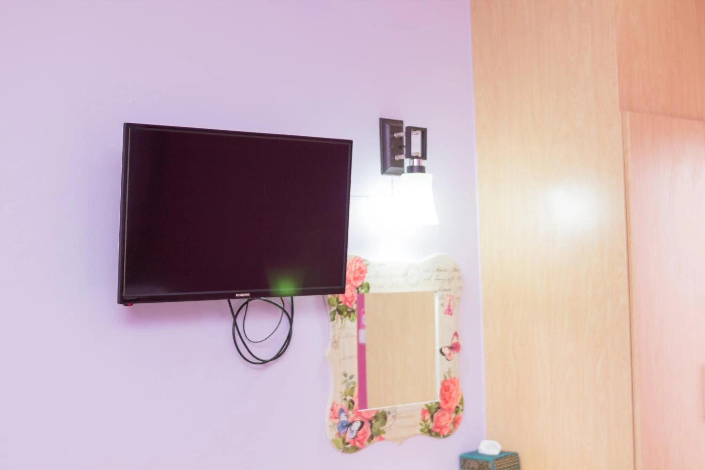 Decorative detail in Samrong Garden