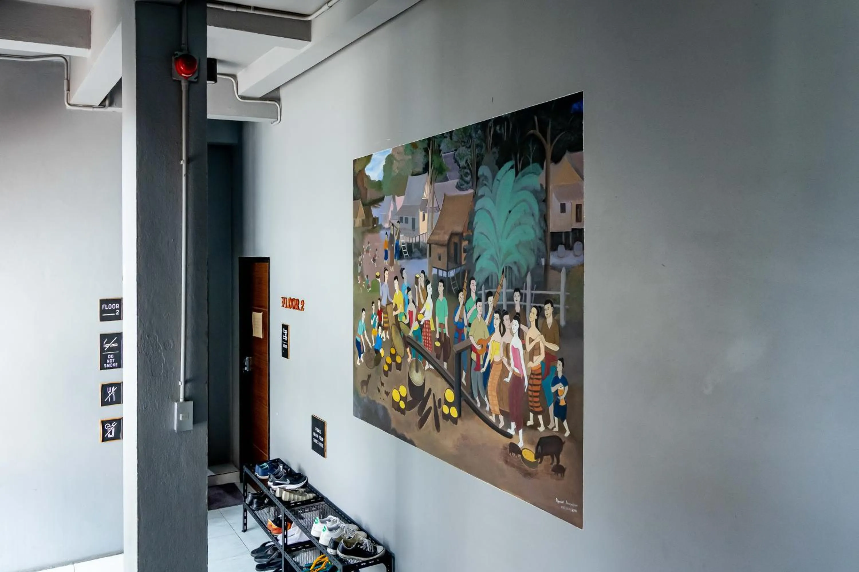 ThongLor Travellers Hostel and Cafe