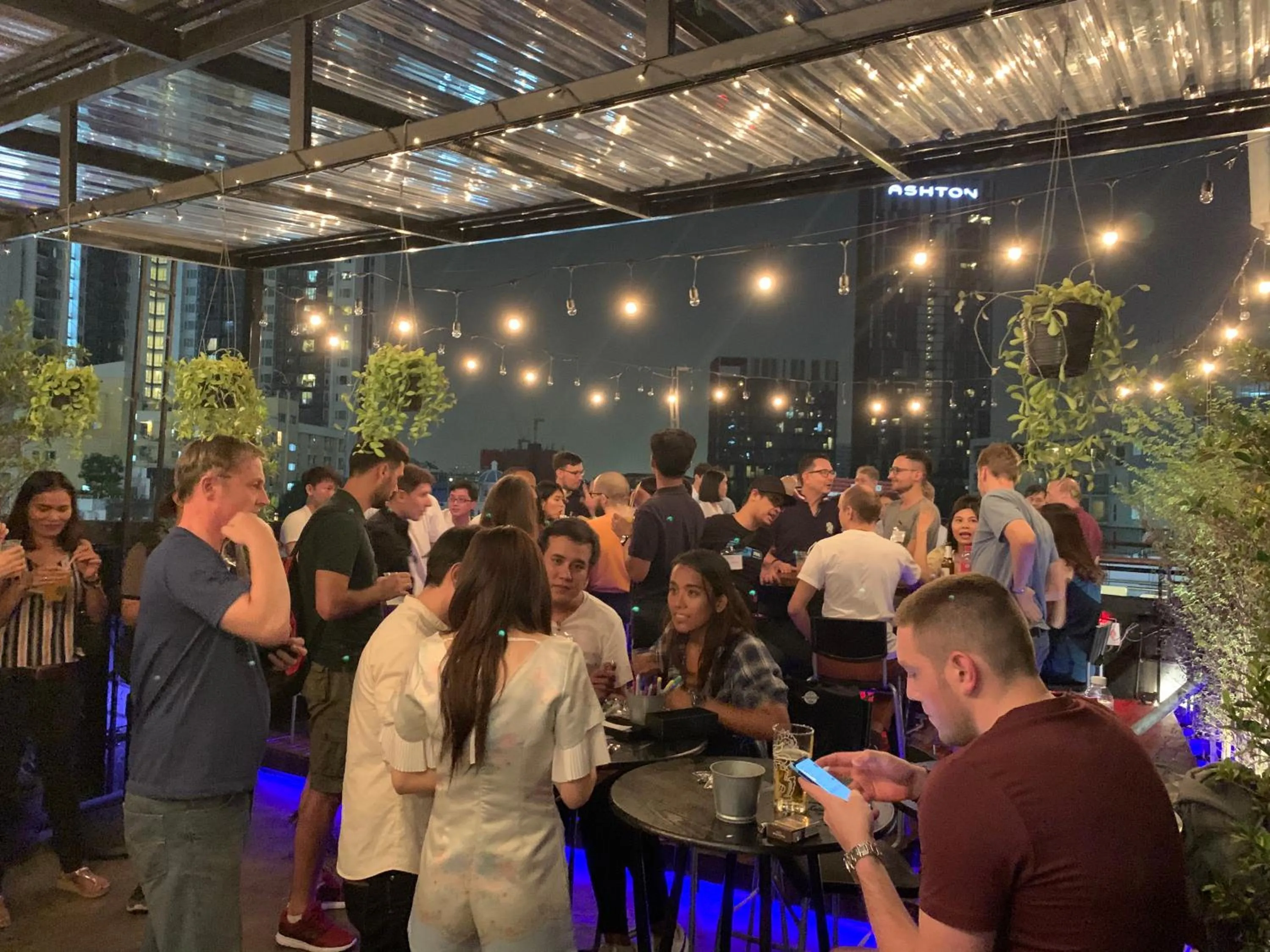 ThongLor Travellers Hostel and Cafe