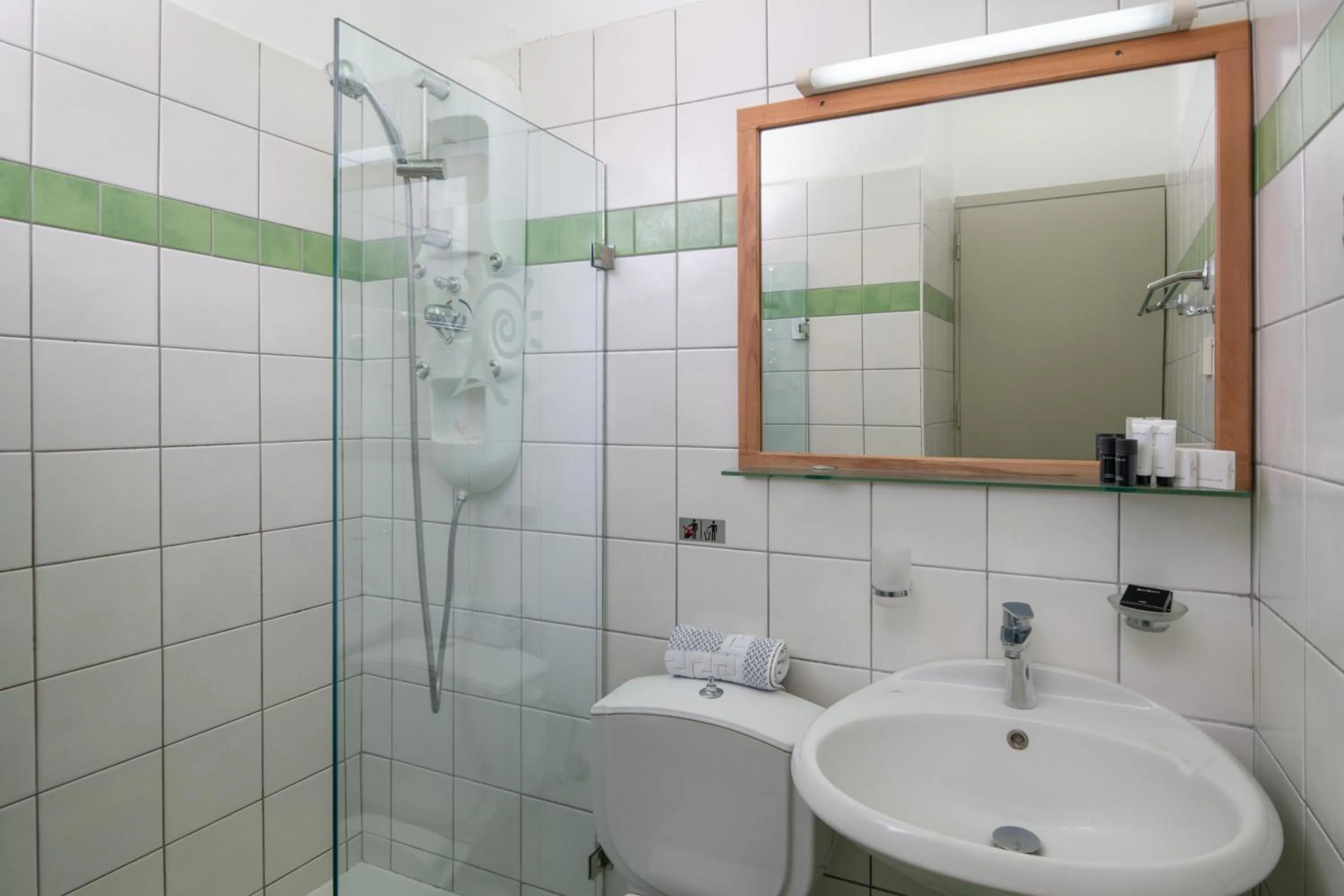 Shower in Adrakos Apartments (Adults Only)
