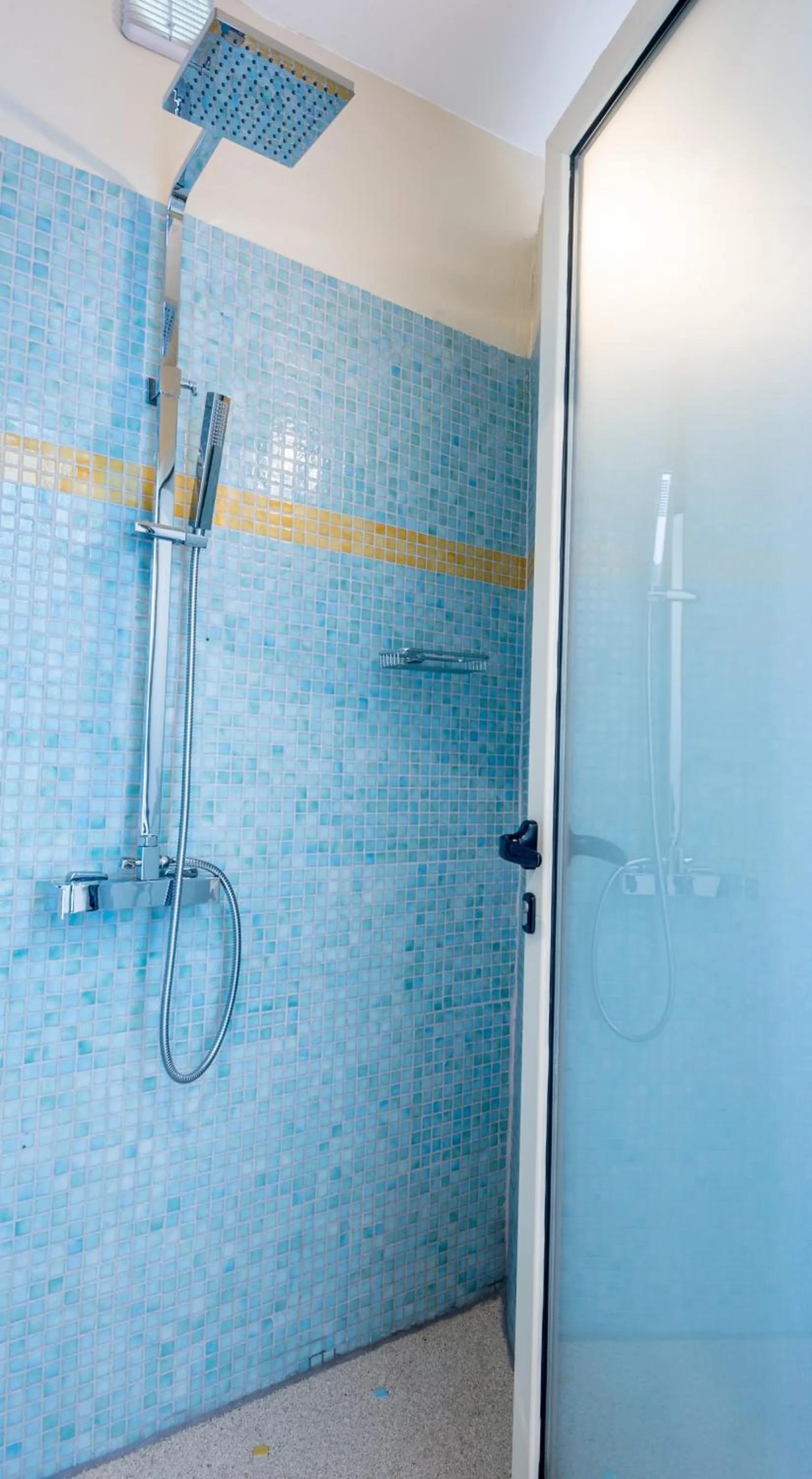 Toilet in Adrakos Apartments (Adults Only)