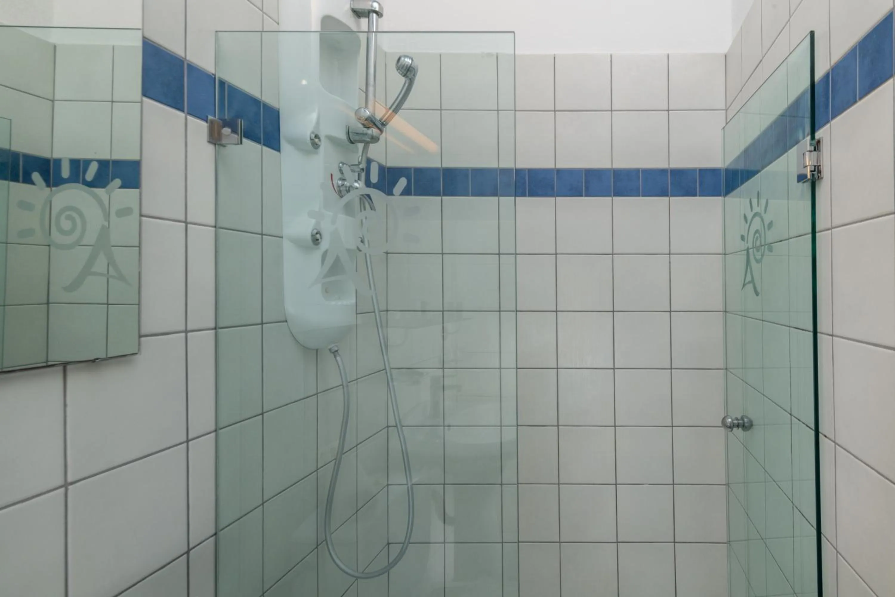 Toilet in Adrakos Apartments (Adults Only)