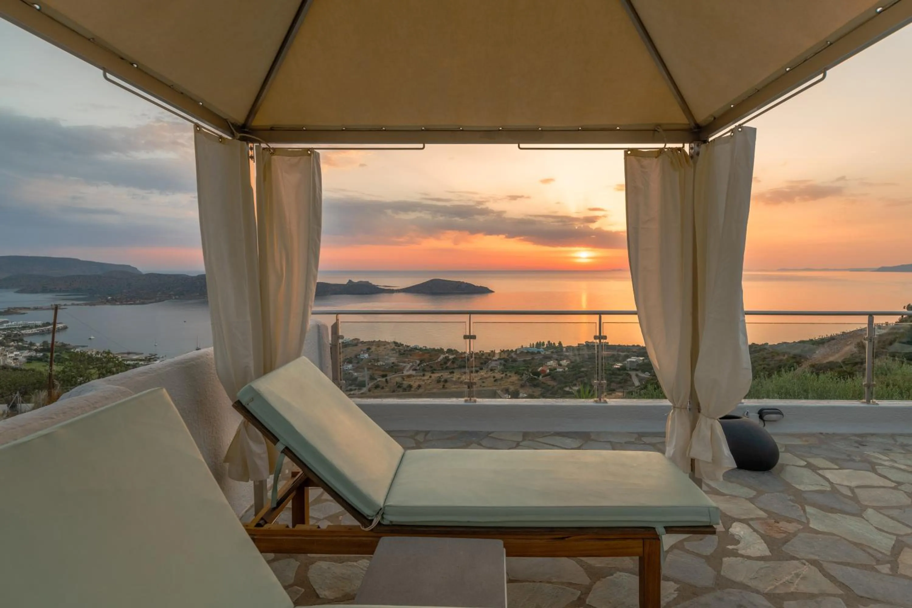 Sea view in Adrakos Apartments (Adults Only)