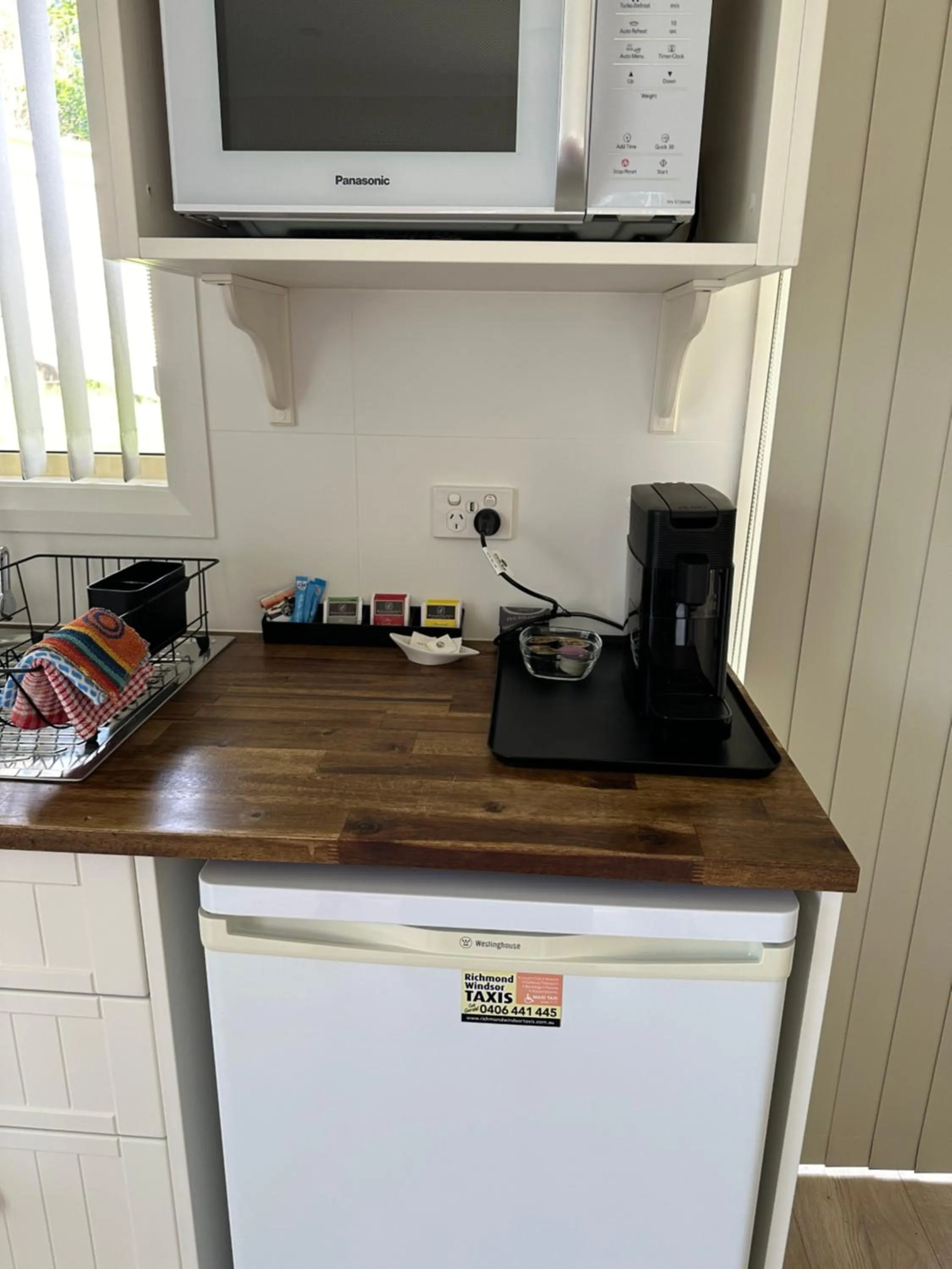 Kitchen or kitchenette in Blueberry Hills On Comleroy Farmstay - Self-Contained Cottages