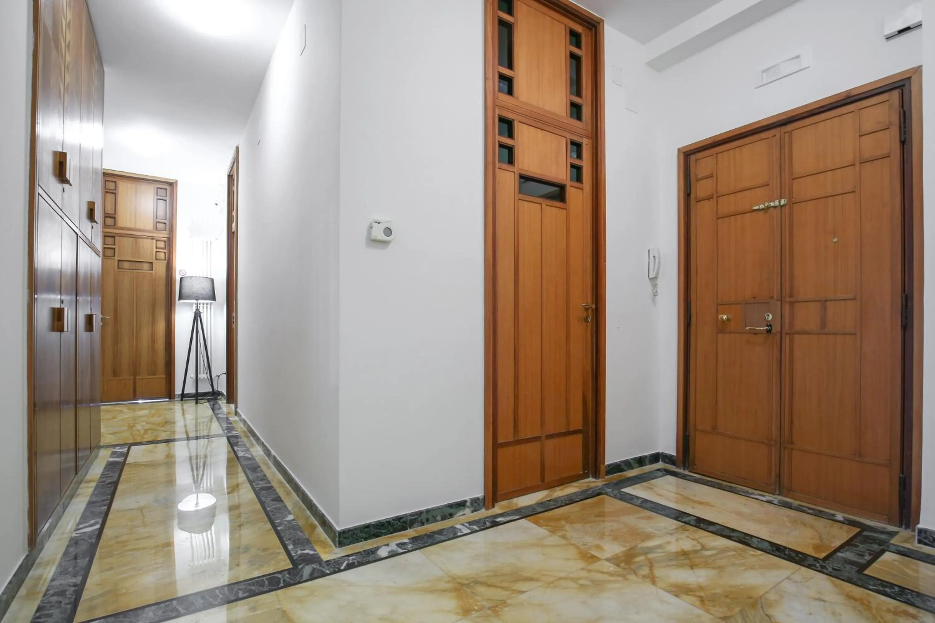 Facade/entrance in Starhost - GOLDEN SUITE