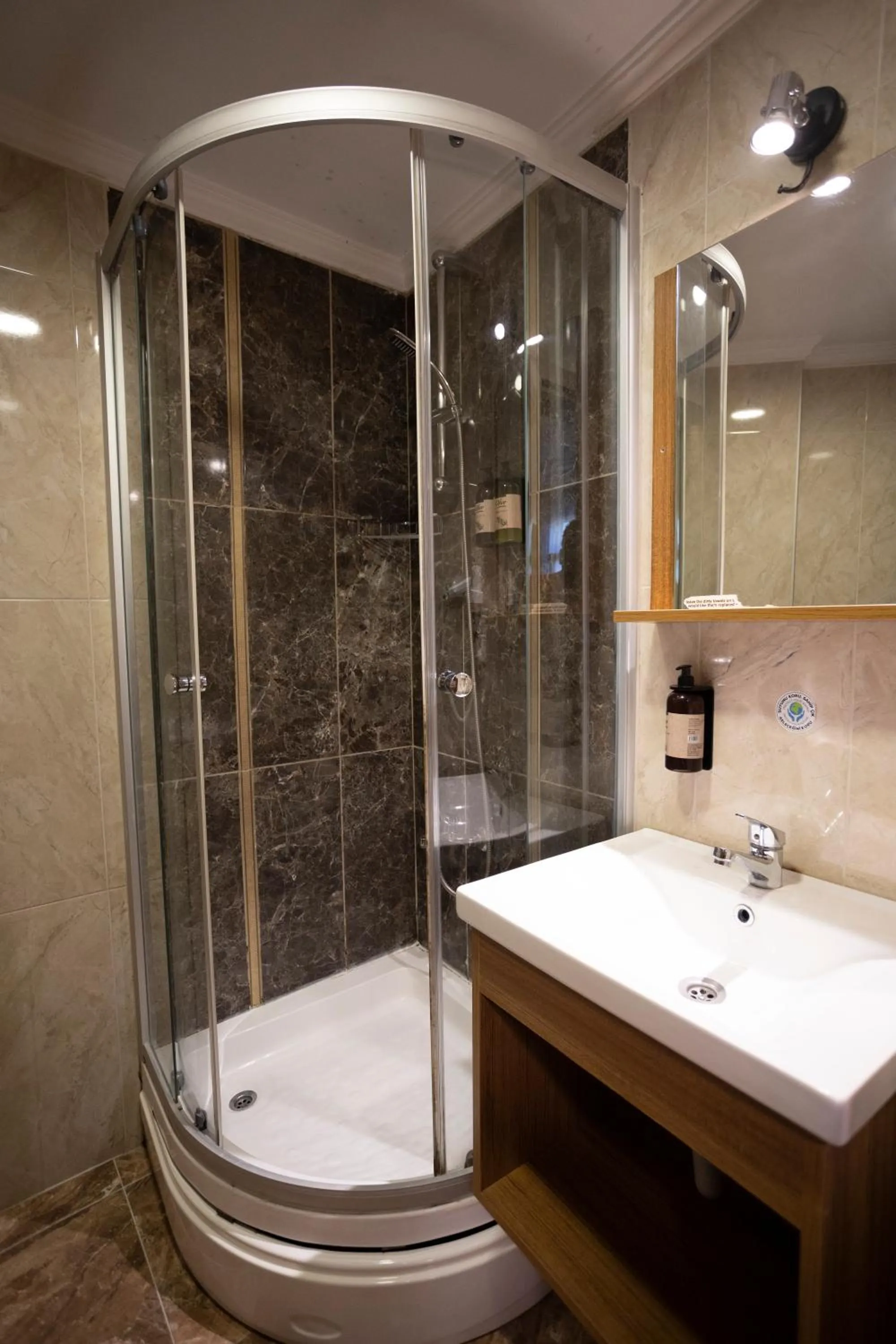 Shower in Tashkonak Studio Suites