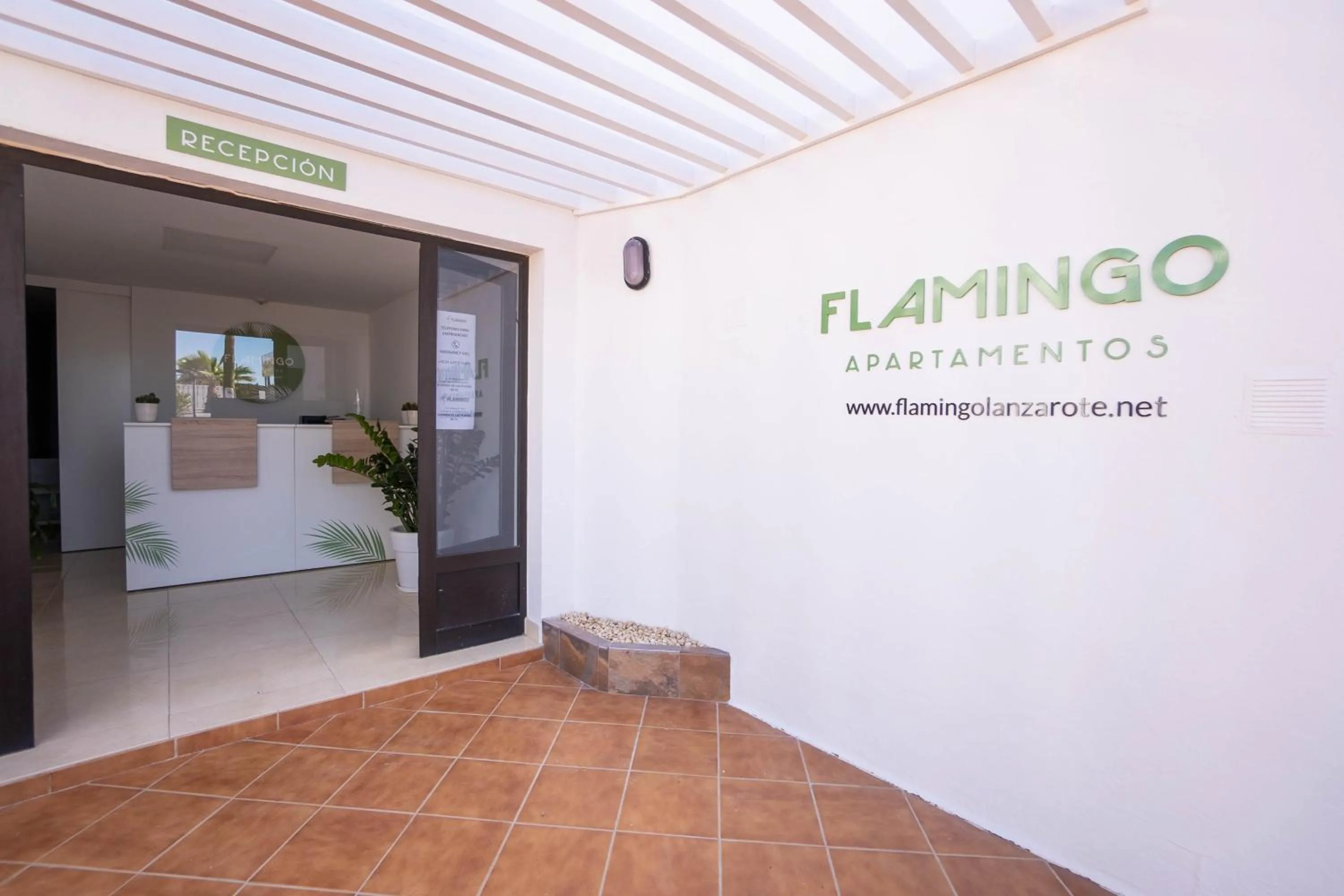 Property building in Apartamentos Flamingo