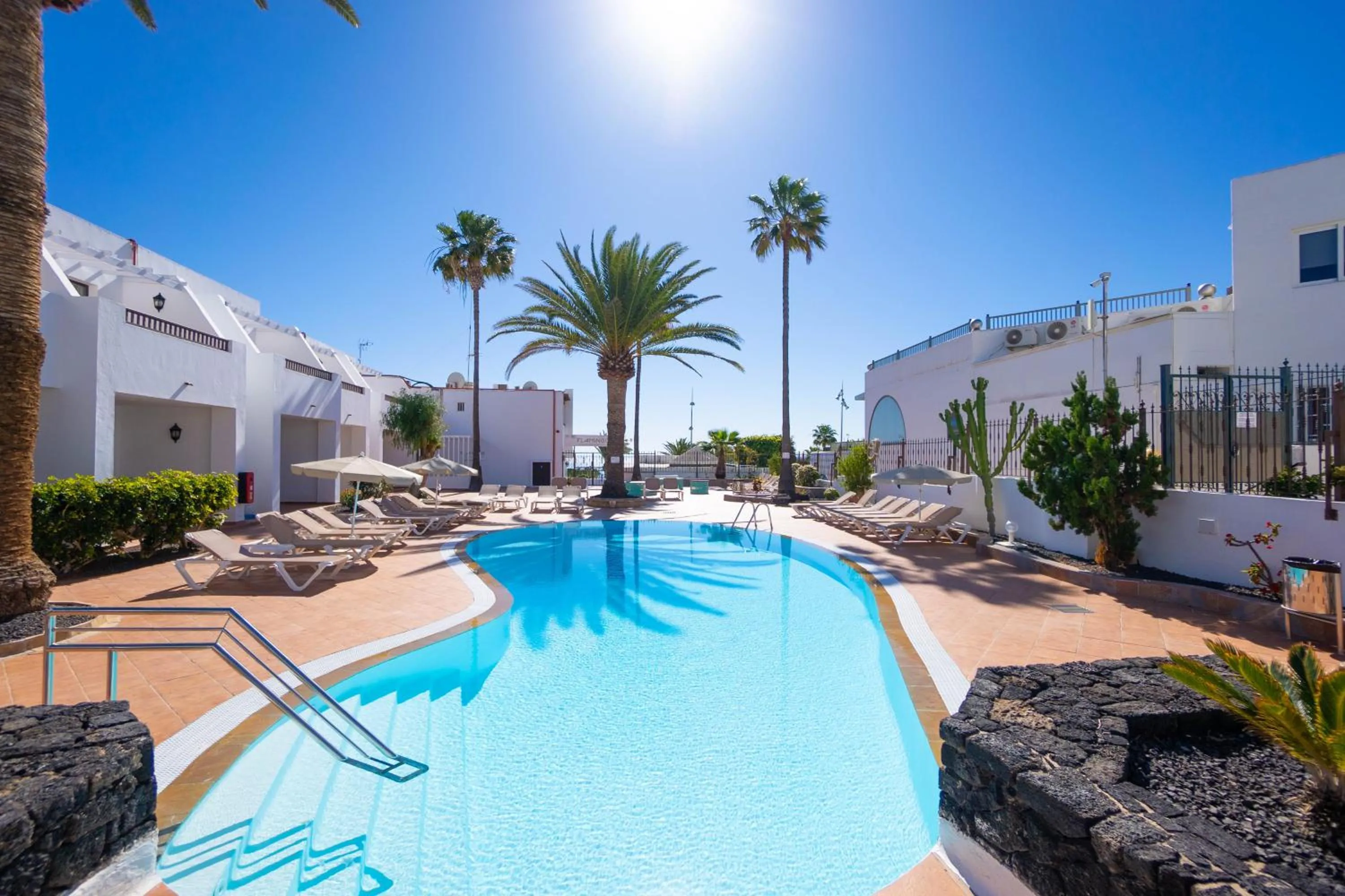 Property building in Apartamentos Flamingo