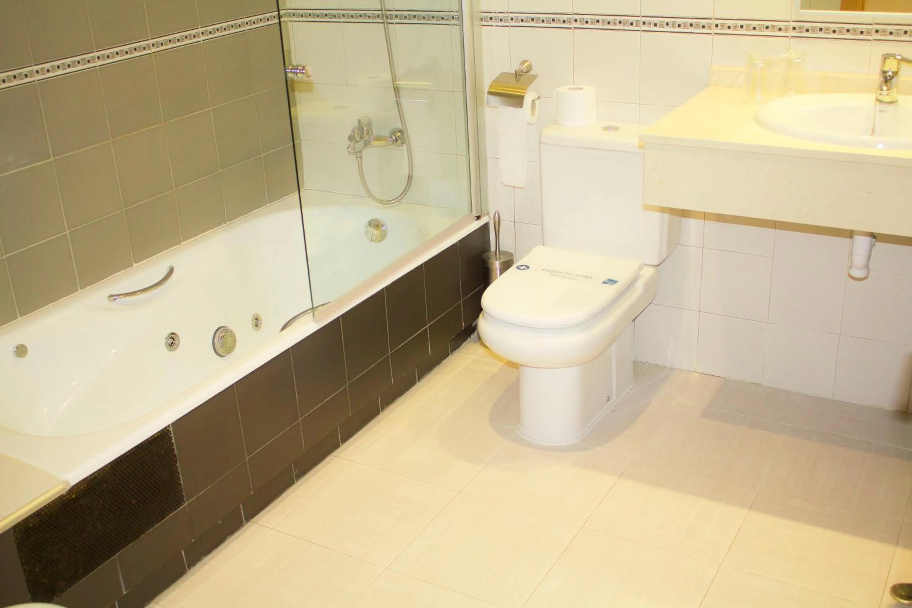 Bed in Hotel Restaurante Caracho