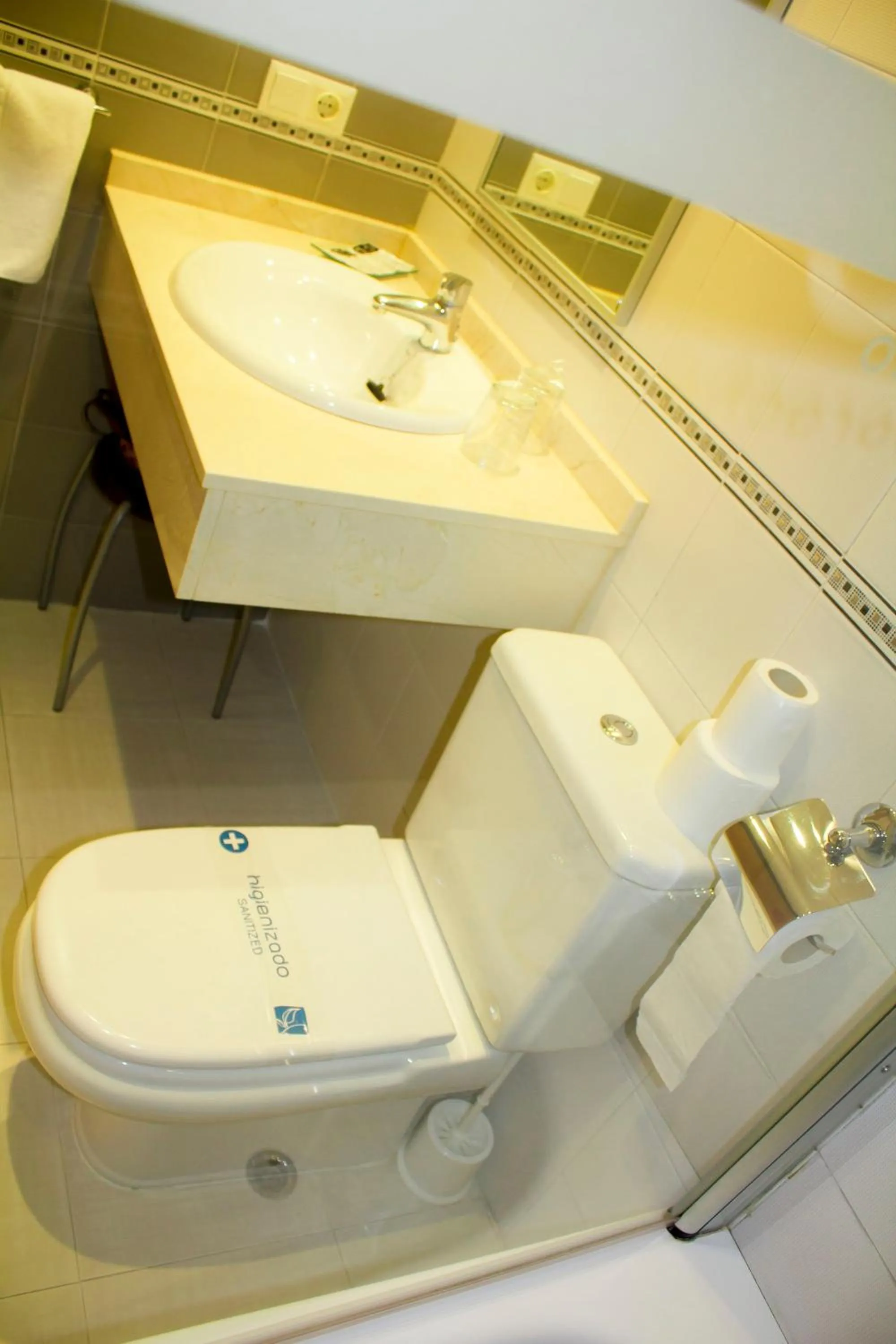 Bathroom in Hotel Restaurante Caracho