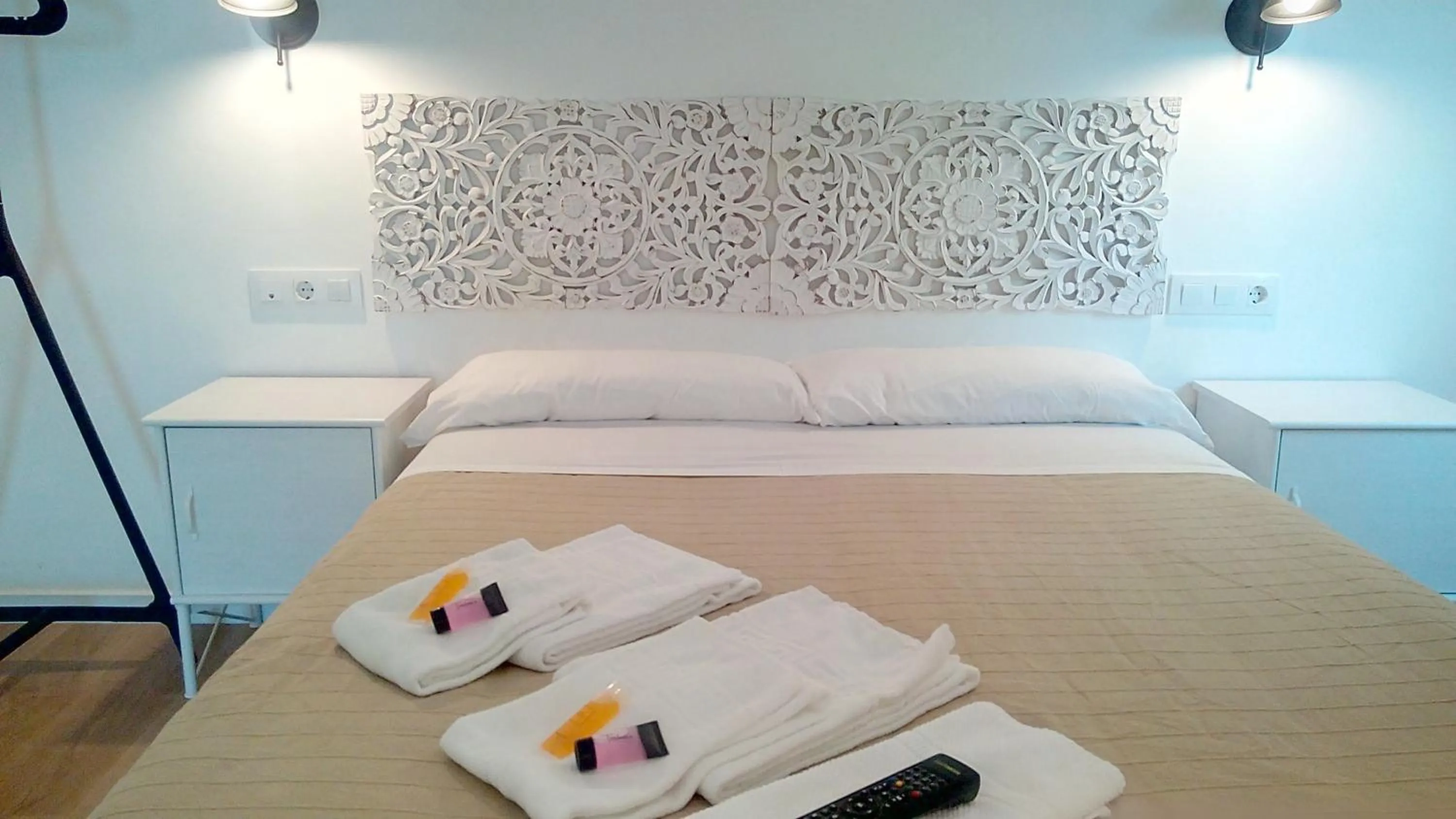 Bed in Vila De Premiá