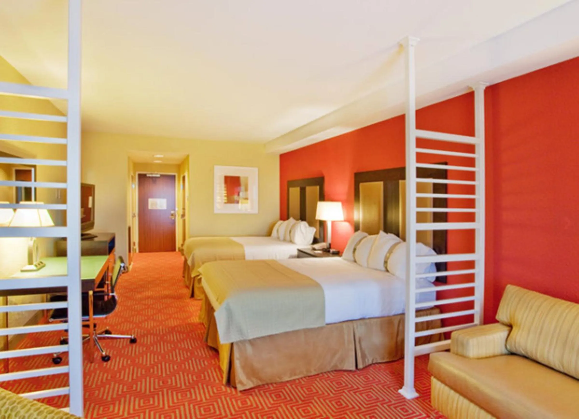 Photo of the whole room, Bed in Hilton Garden Inn Dalton