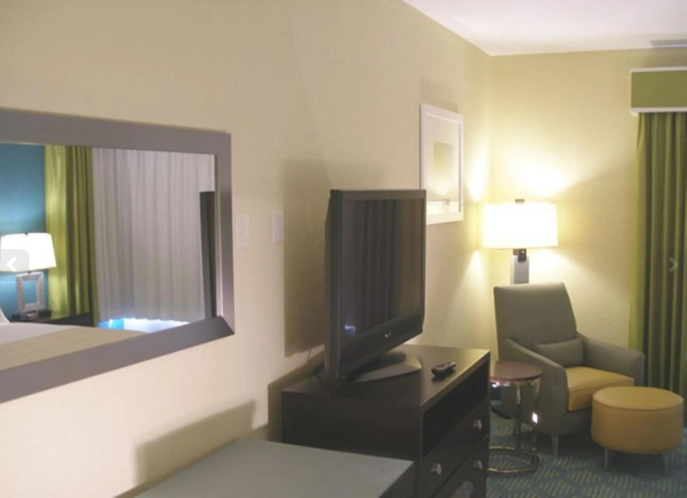 Decorative detail, Bed in Hilton Garden Inn Dalton