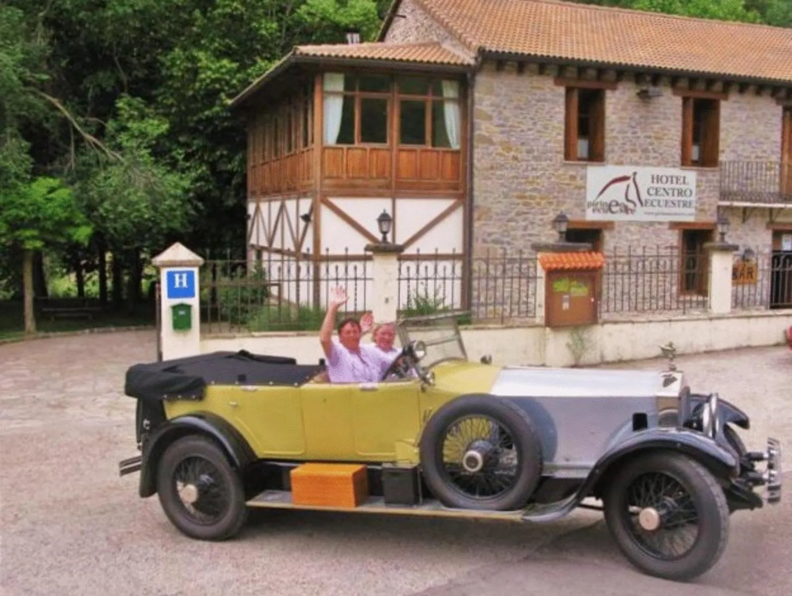 Facade/entrance in Hotel Charle