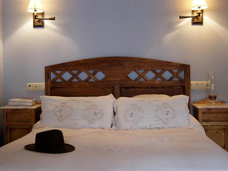 Photo of the whole room, Bed in Hotel Charle