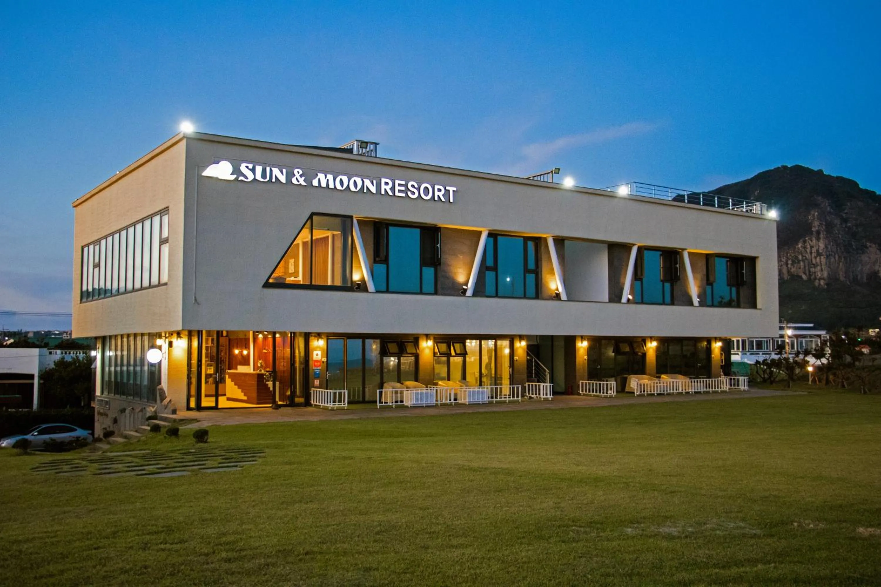 Patio in Sun and Moon Resort