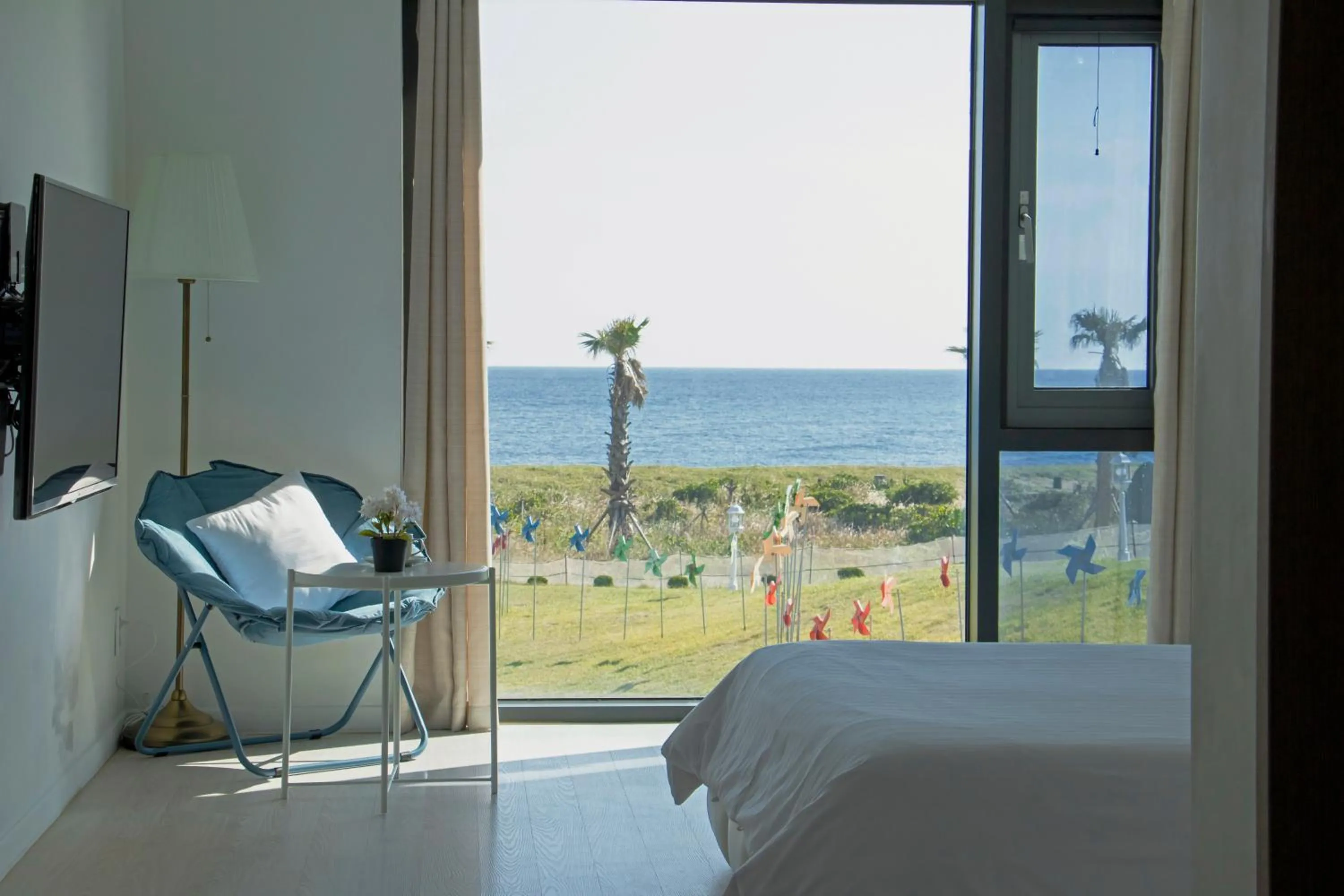Sea view, Bed in Sun and Moon Resort