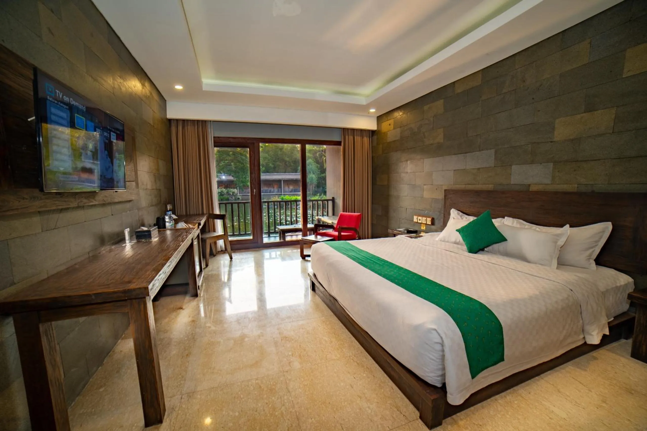 Bedroom, Bed in The Westlake Hotel & Resort Yogyakarta